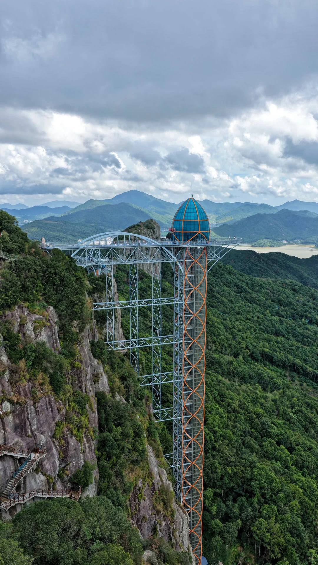 江浙沪国庆反向游！爆火高空乐园抢先玩