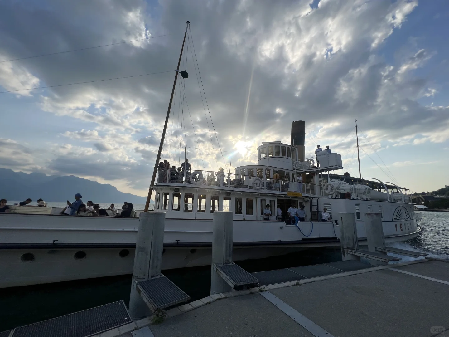 日落前的光最温柔💋