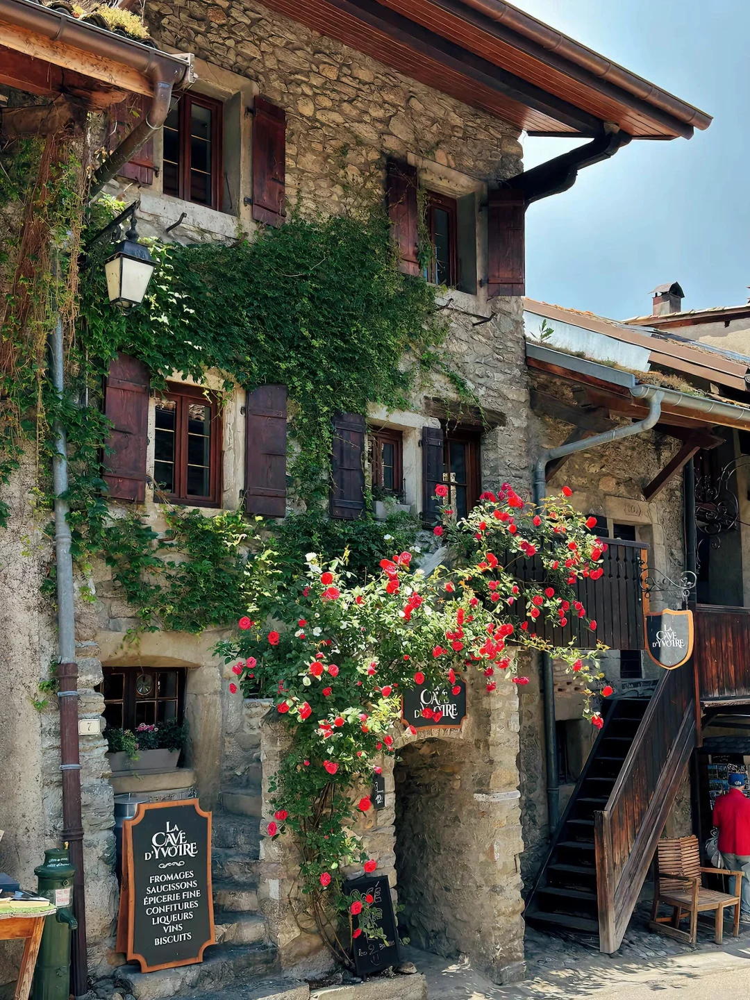 法国人的嘴真严啊💐人少景美的湖畔鲜花小镇