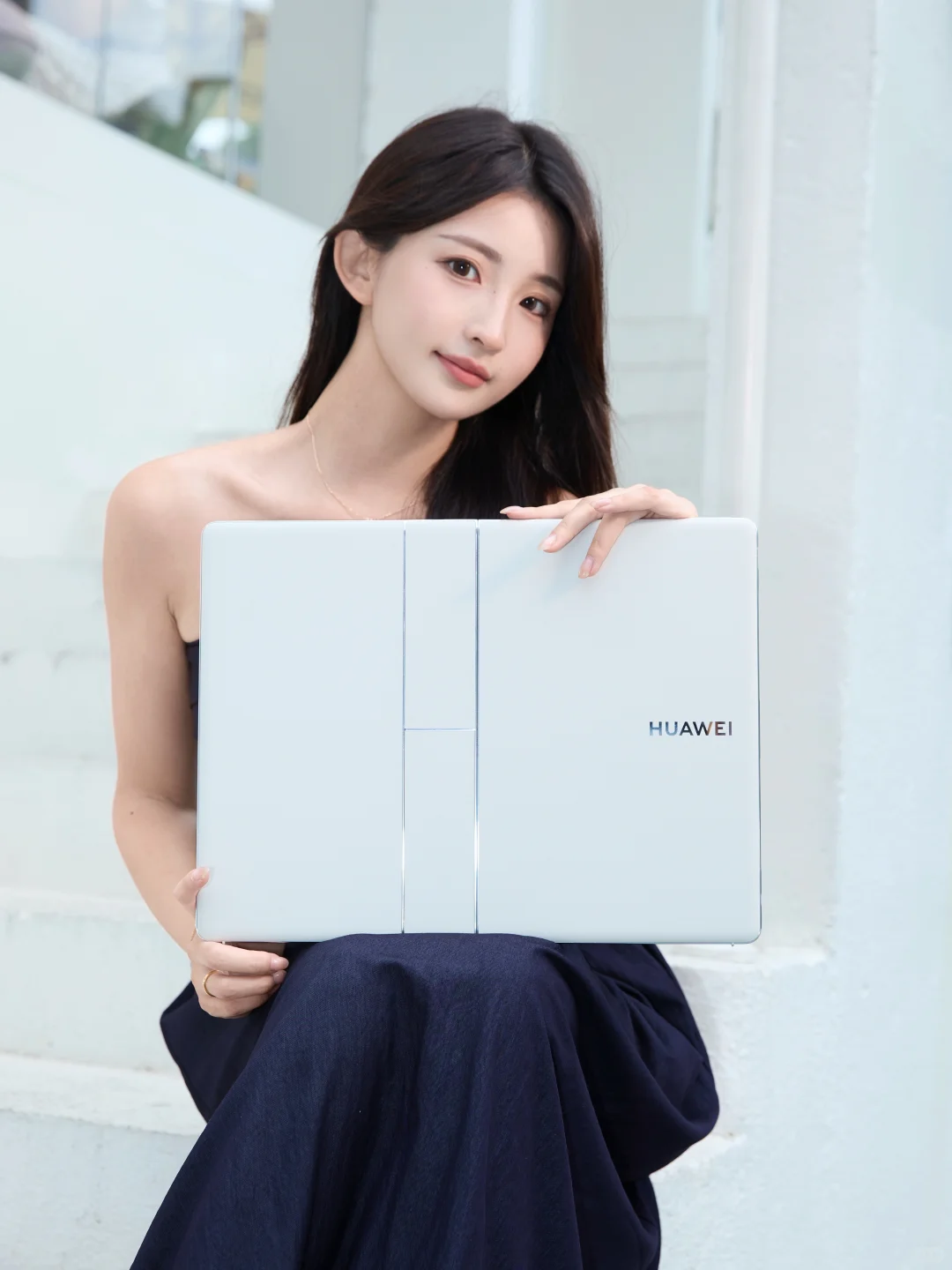 女孩子自己挣钱看世界的意义