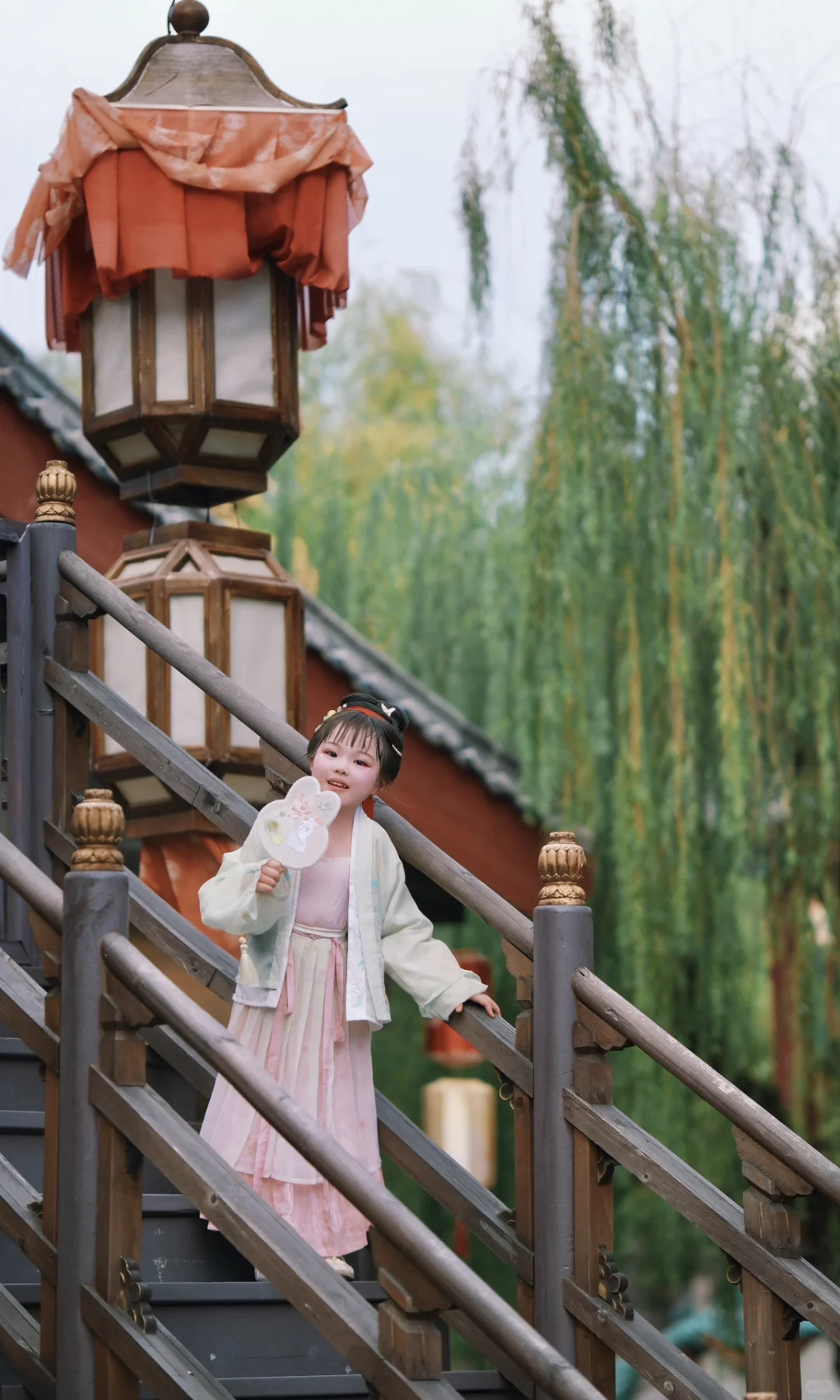 假期带娃去哪玩？横店两天一夜游玩攻略‼️