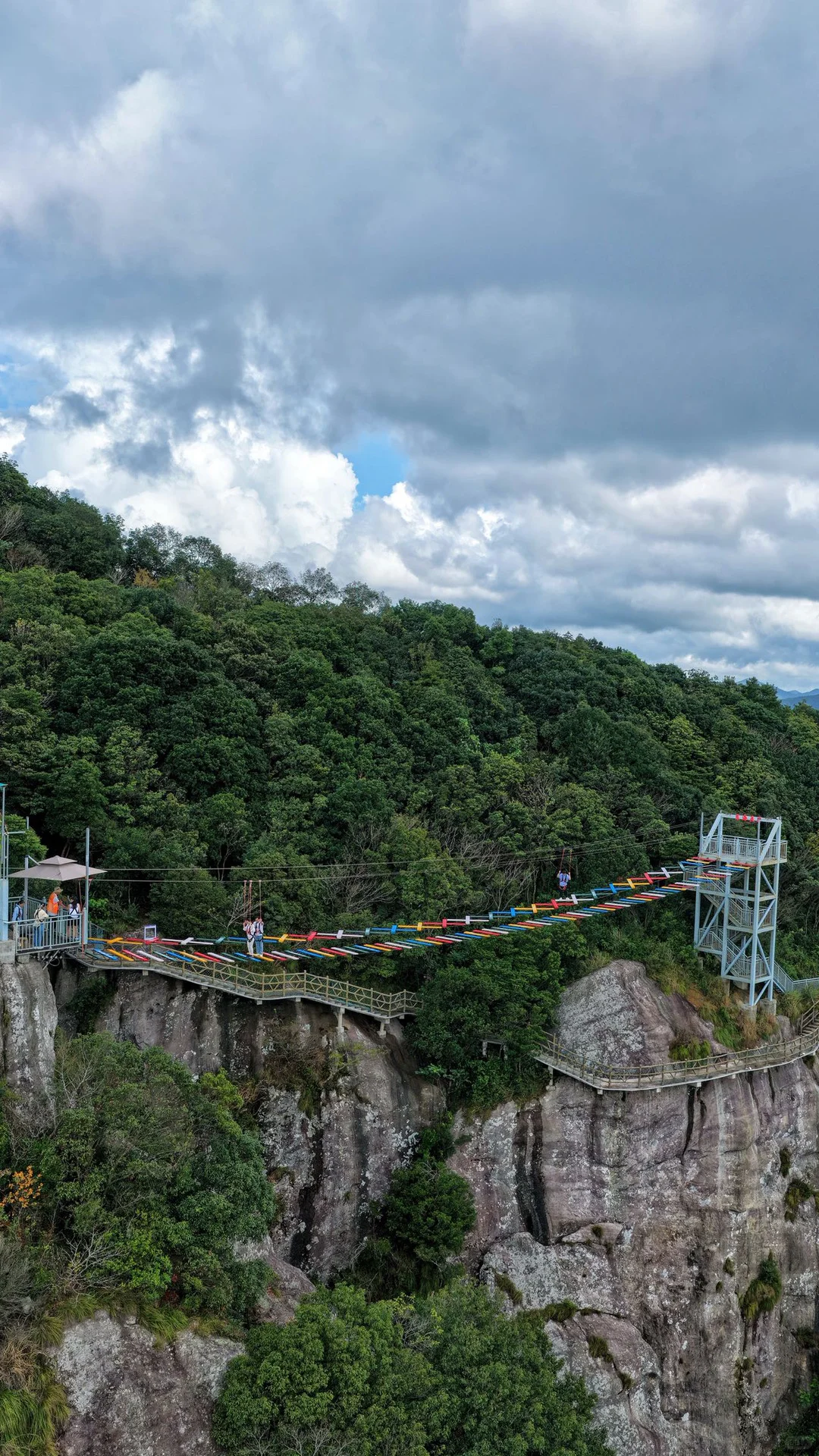 江浙沪国庆反向游！爆火高空乐园抢先玩