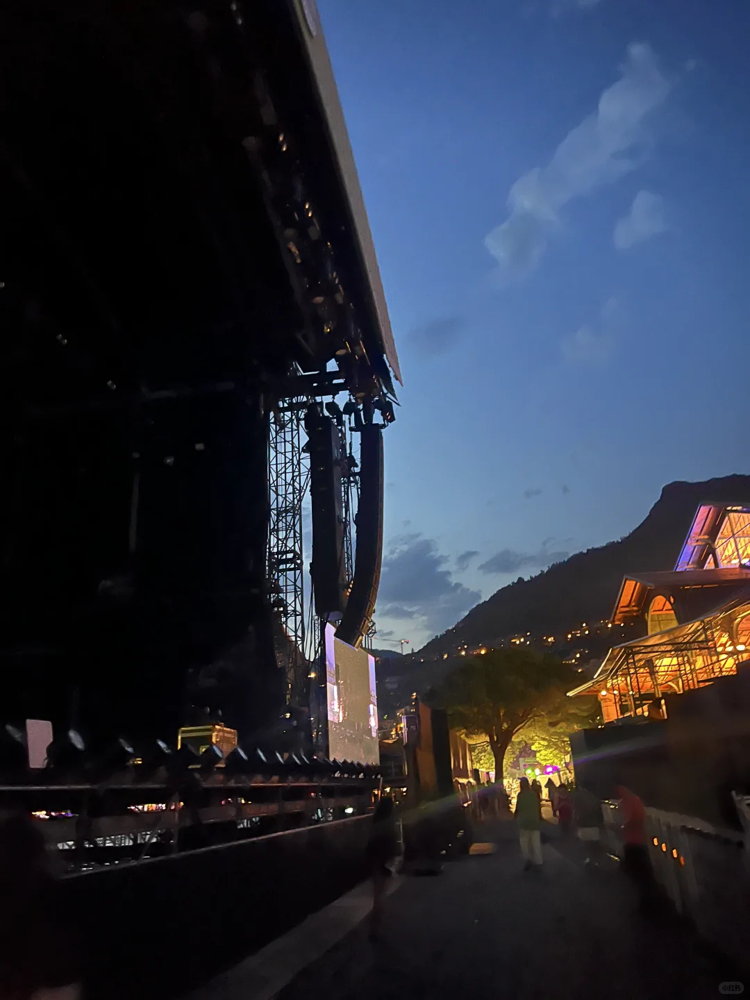 日落前的光最温柔💋