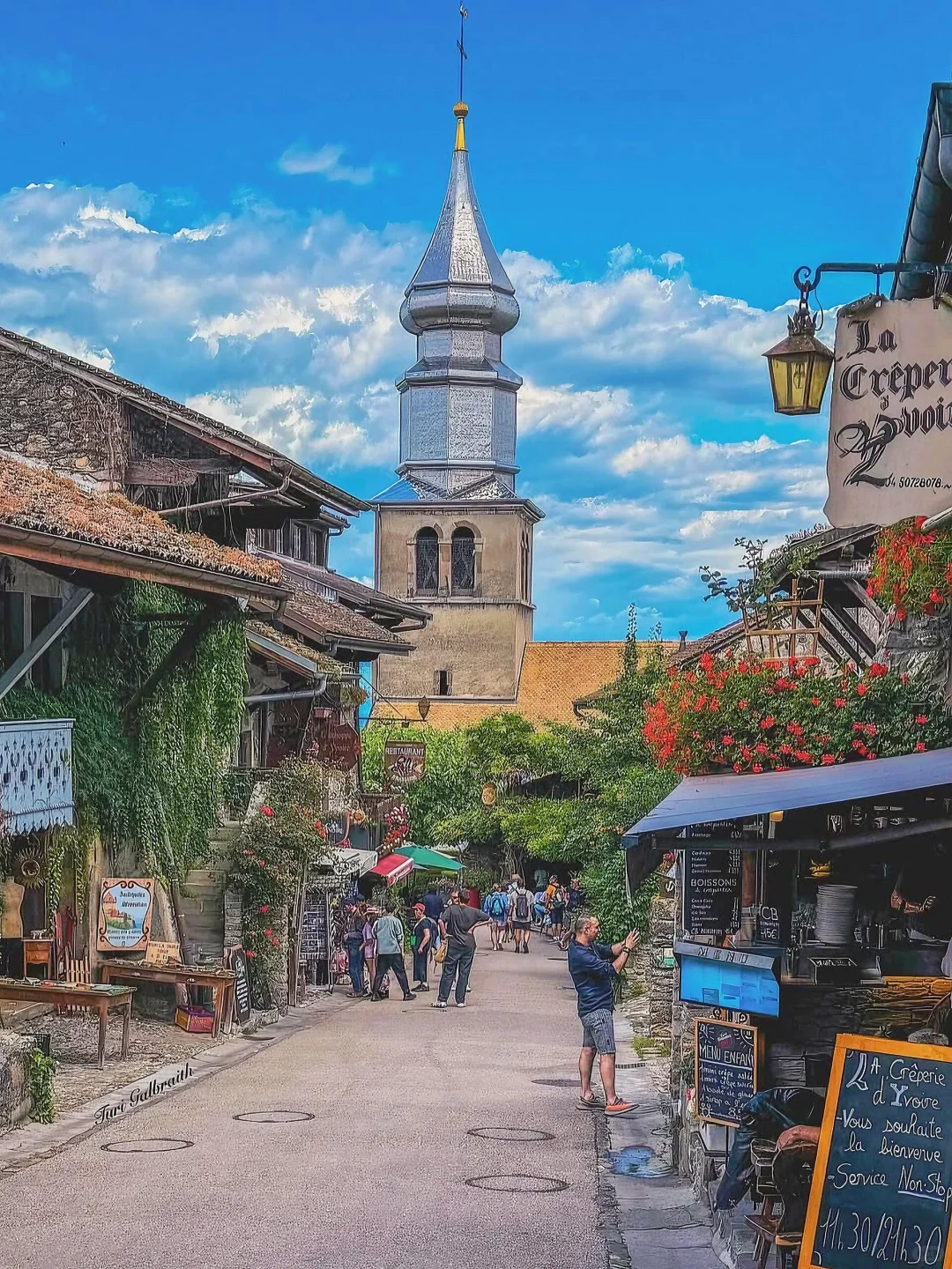 法国人的嘴真严啊💐人少景美的湖畔鲜花小镇