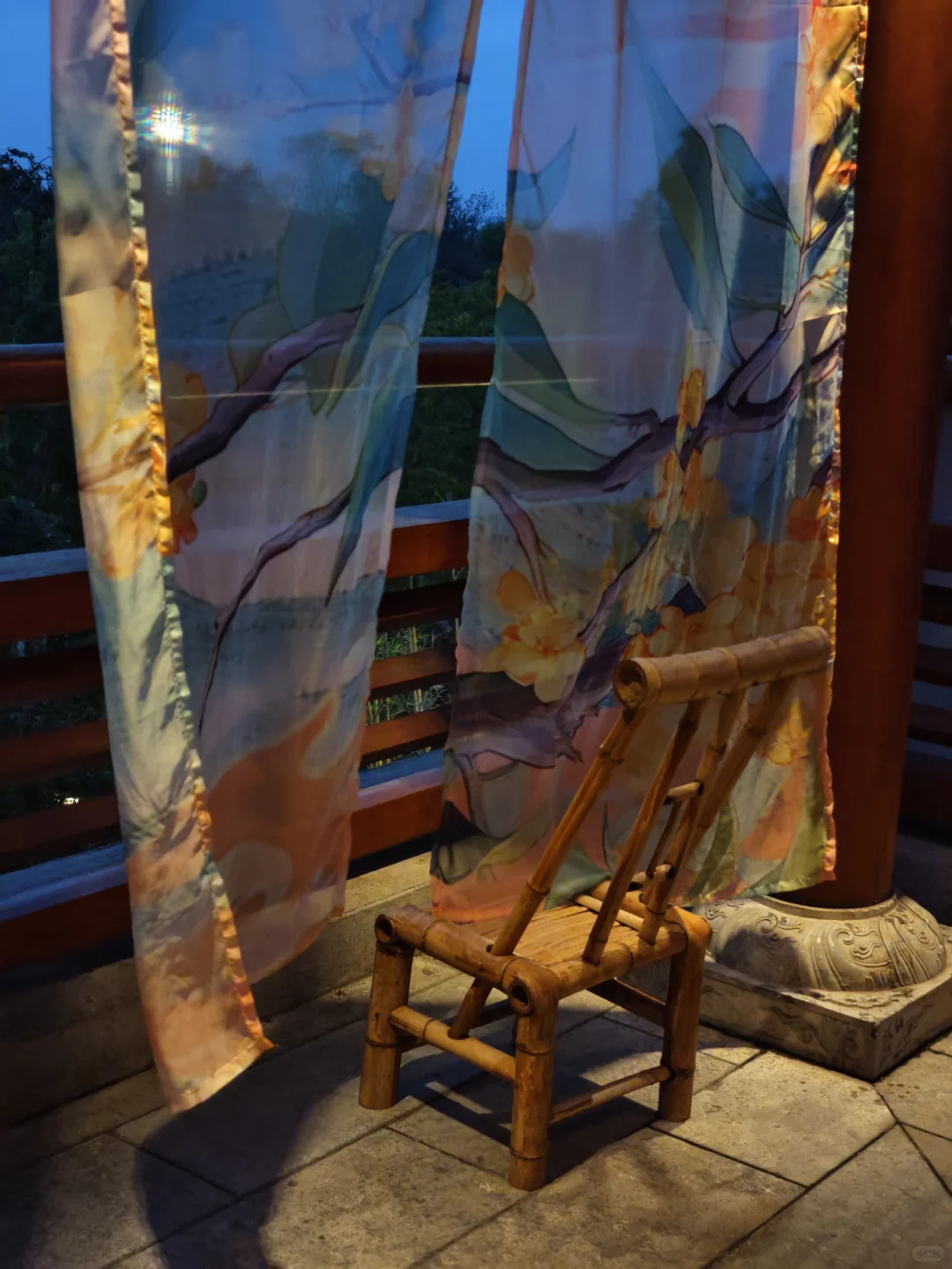 南京旅游的人真的不多，因为树上还有位置。