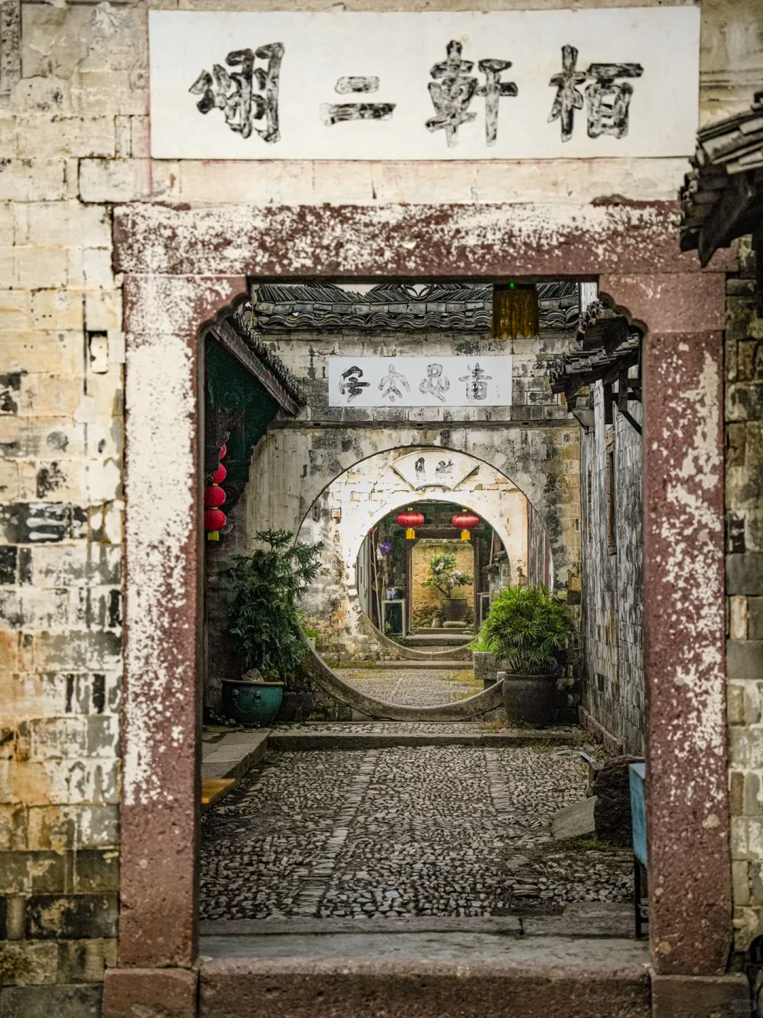 国庆反向游,推荐一个冷门且震撼小城