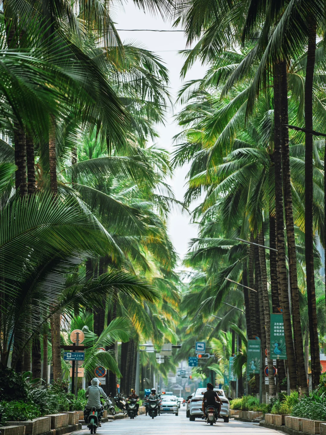 “推荐10个适合国庆反向旅游的冷门小城吧！”