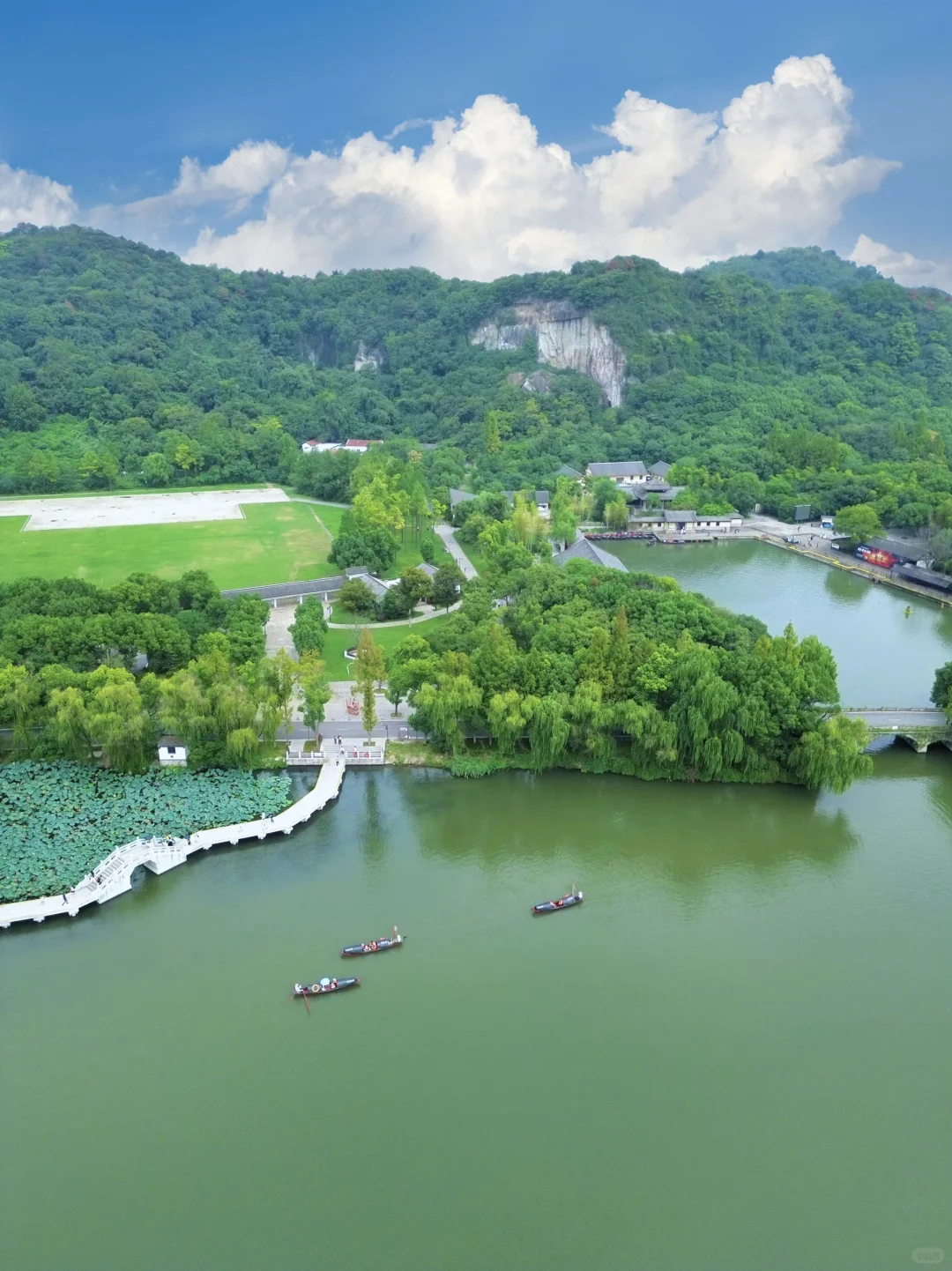 总要来一趟柯桥吧！感受先生笔下的江南！🍃