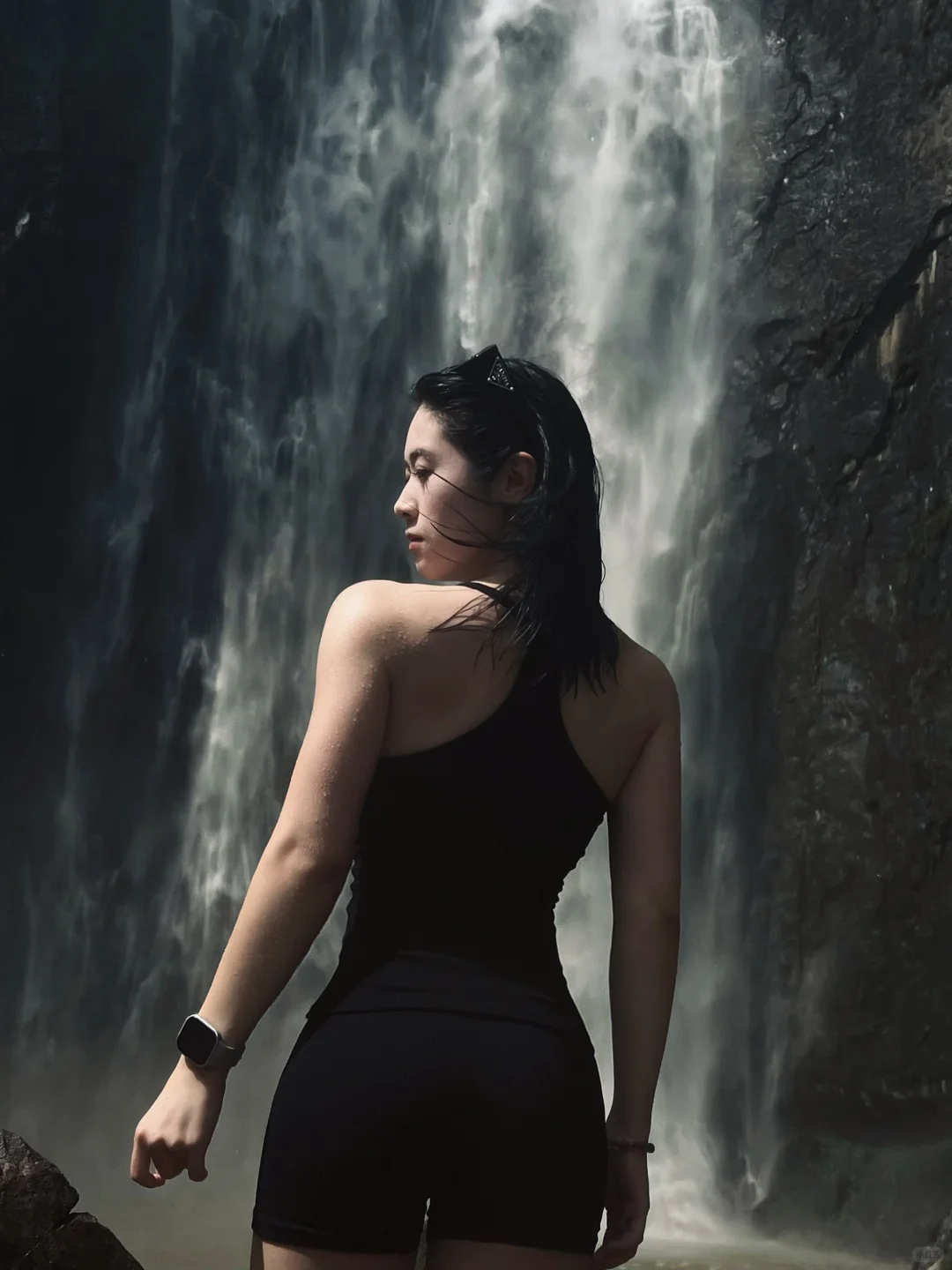 金庸笔下的武侠瀑布