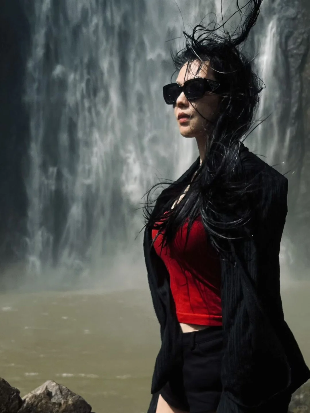 金庸笔下的武侠瀑布