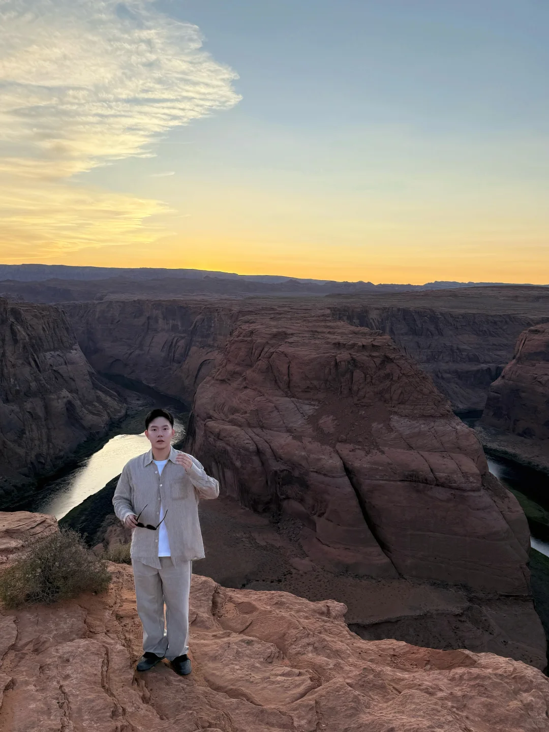 在悬崖上等一场日落🌄