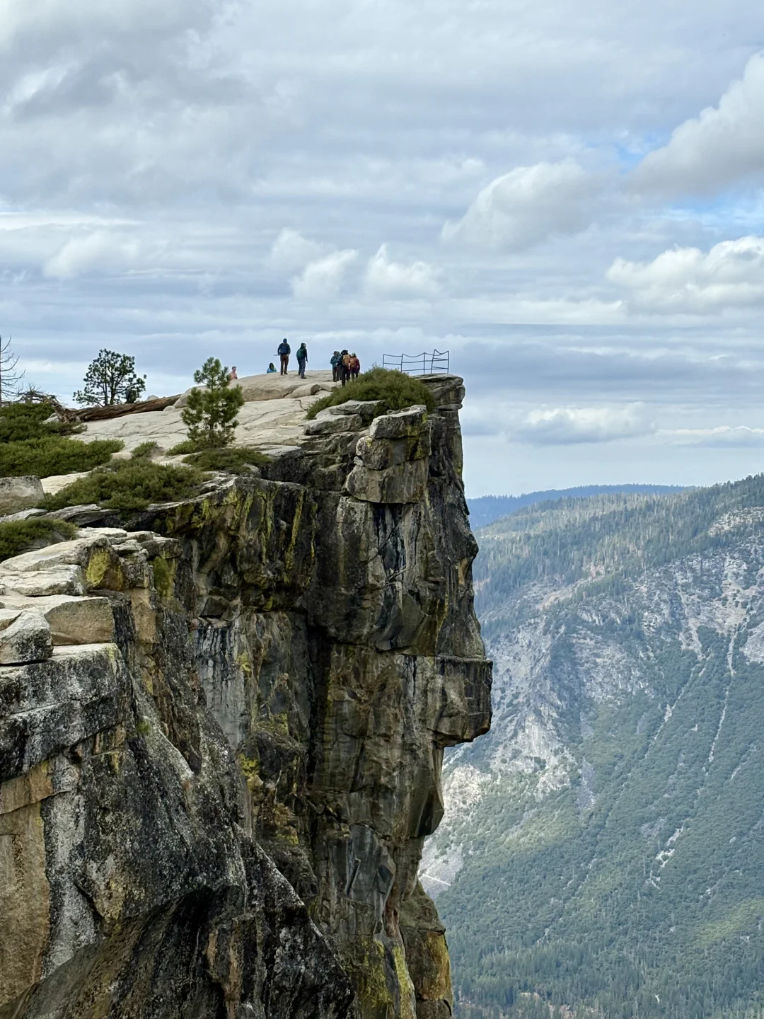 优胜美地Glacier Point旁的景点别错过