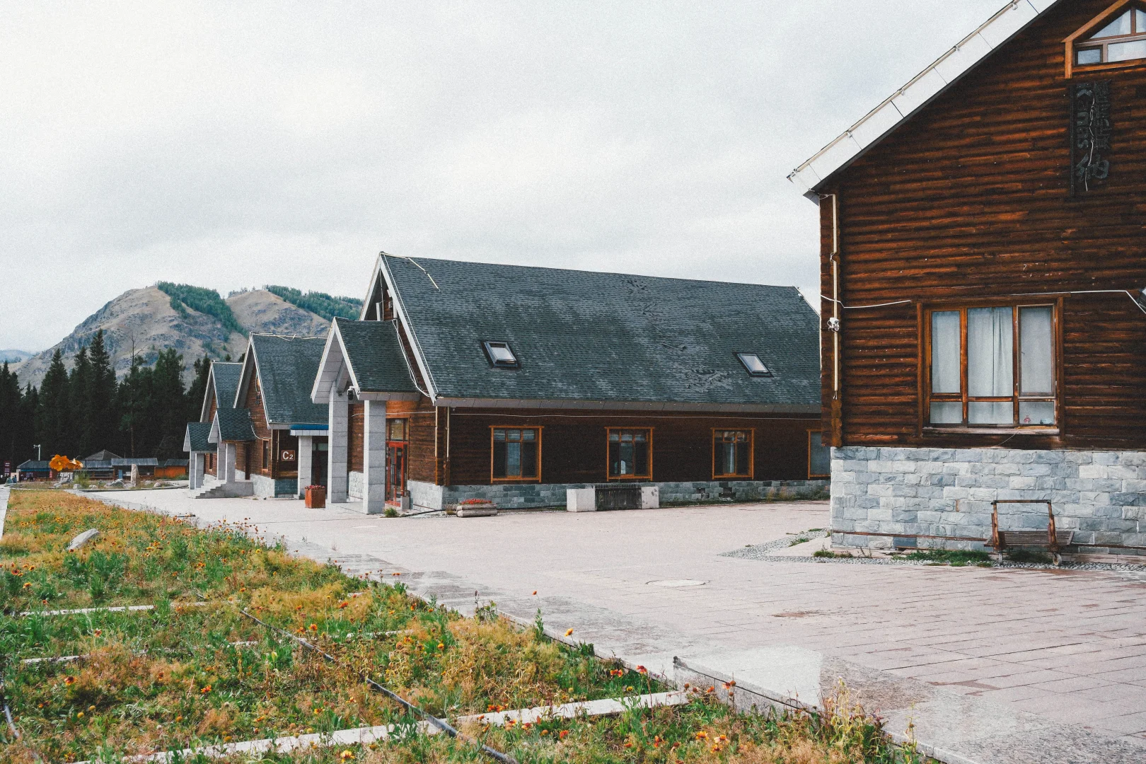 有草原的地方都好可爱呀！
