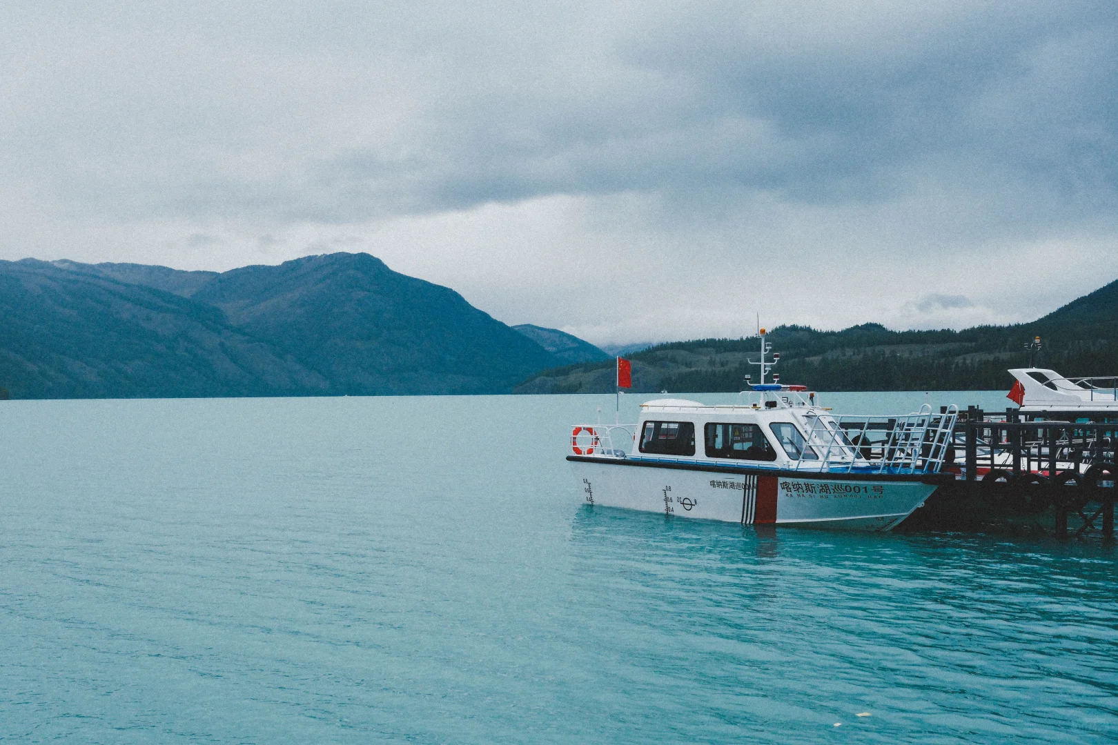 有草原的地方都好可爱呀！