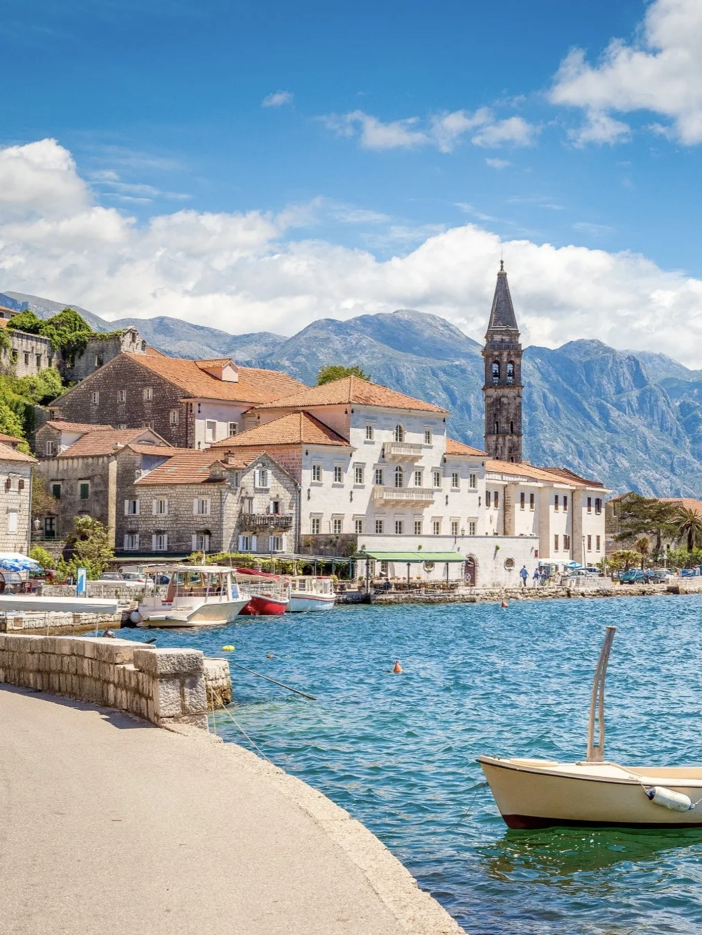 黑山保姆级攻略，免签欧洲小众宝藏旅游地