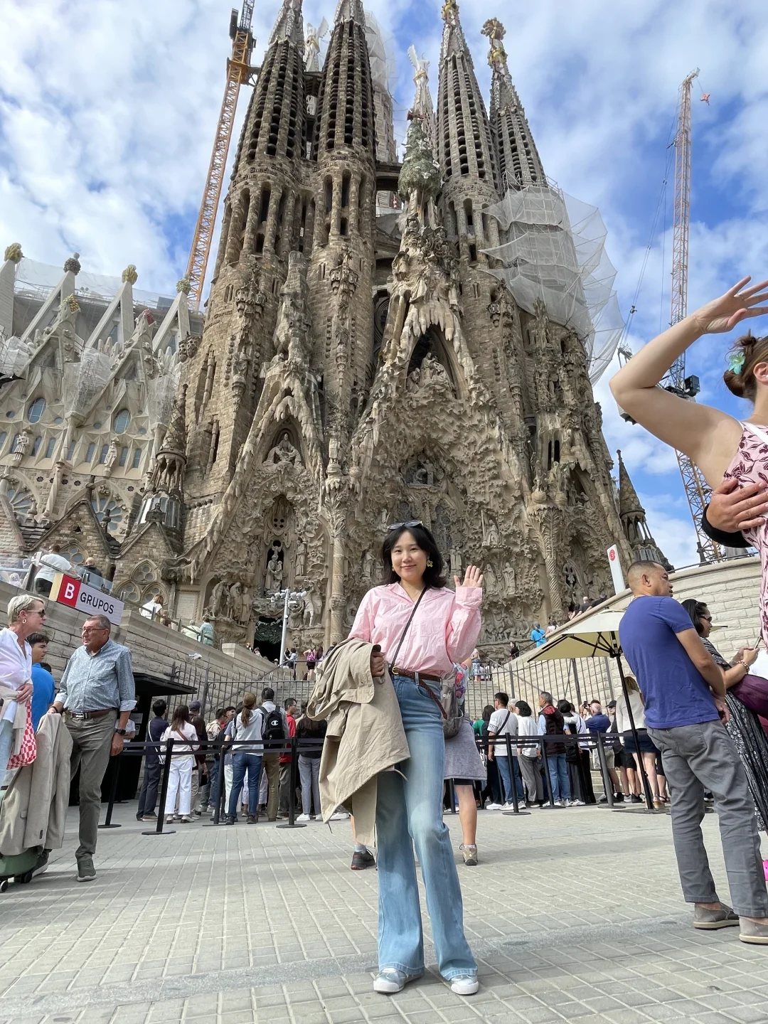 国庆第一批游客已抵达西班牙🇪🇸,好热🫠