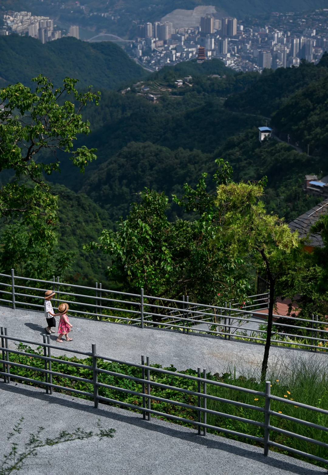 十一反向旅游👉这8个宝藏小城人少又小众