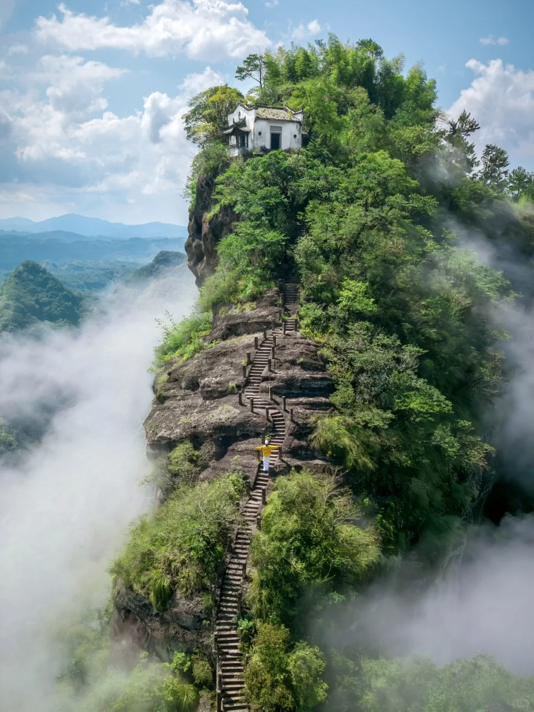 徐霞客没骗我，比起黄山 我更推荐爬这座山❗