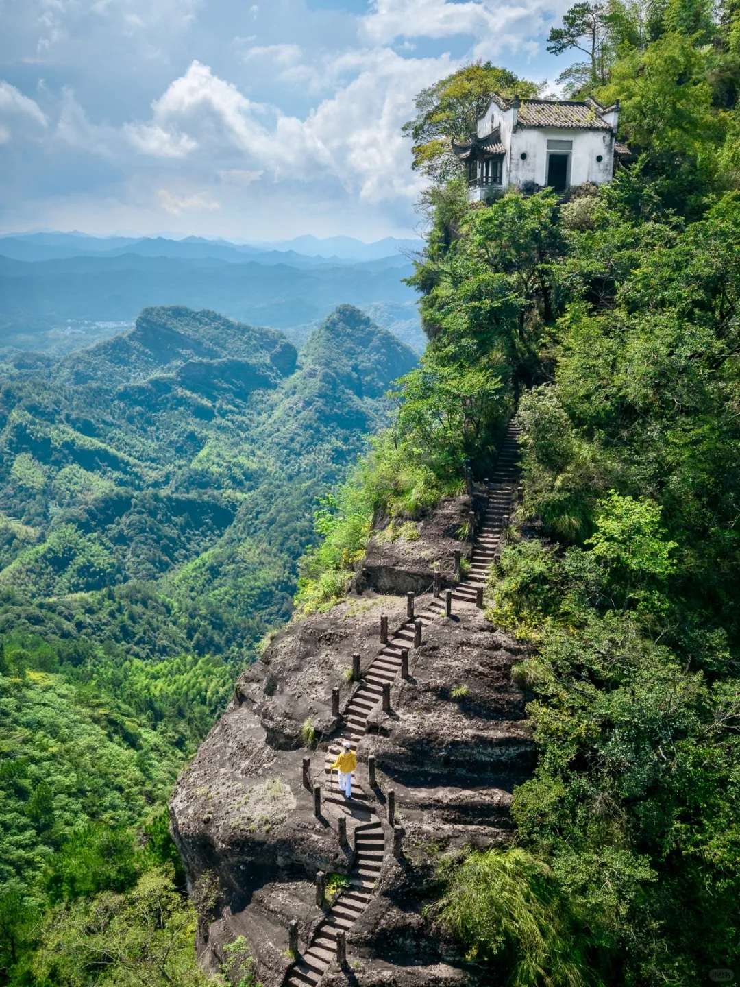 徐霞客没骗我，比起黄山 我更推荐爬这座山❗