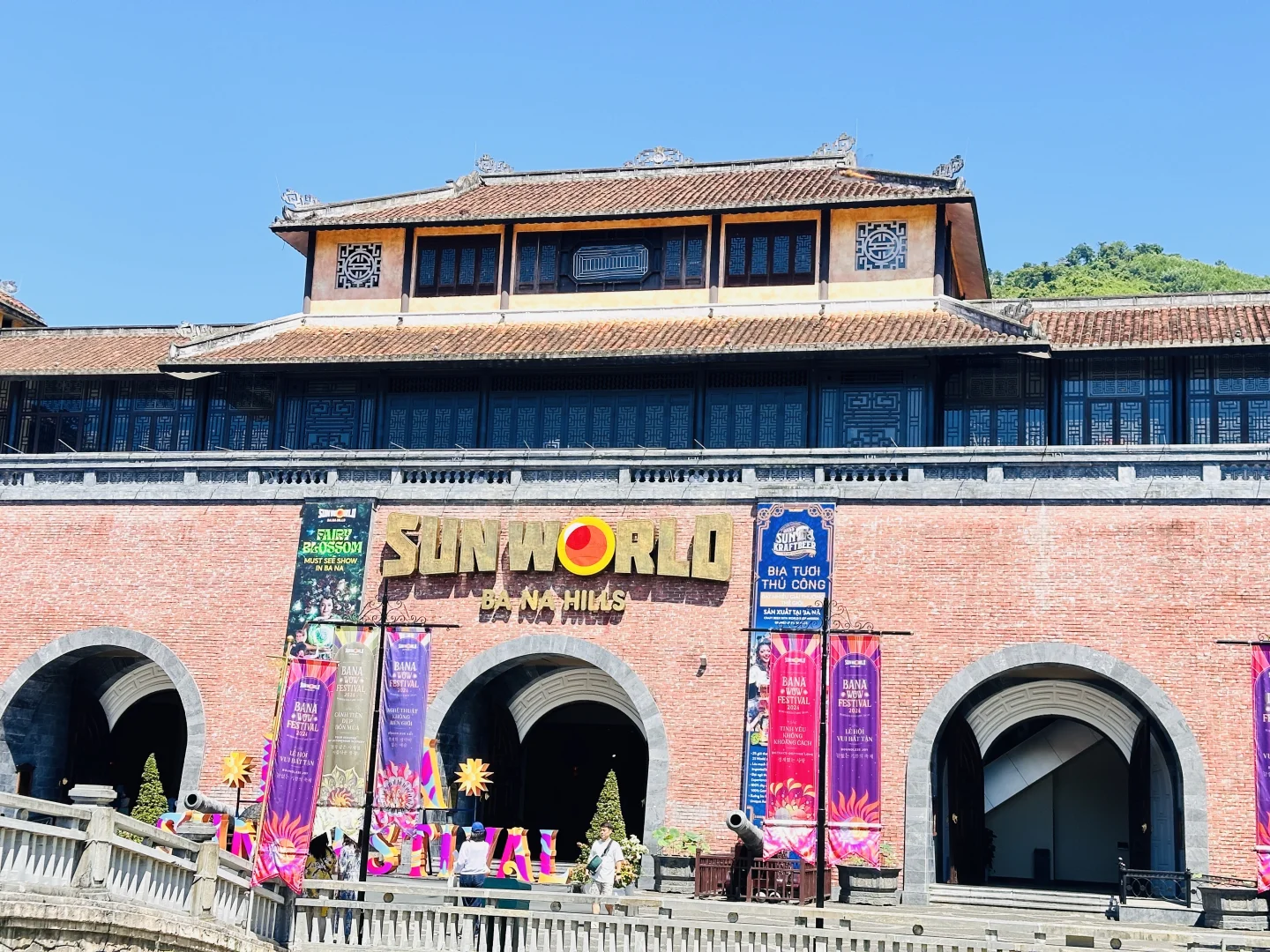 越南·岘港·巴拿山｜坐最长缆车，逛巨手托金桥