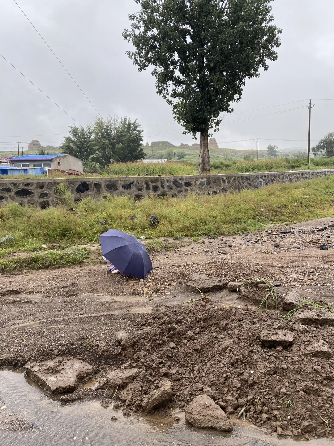 灰泉子村捡玛瑙，整片河滩都是亮晶晶✨宝石！