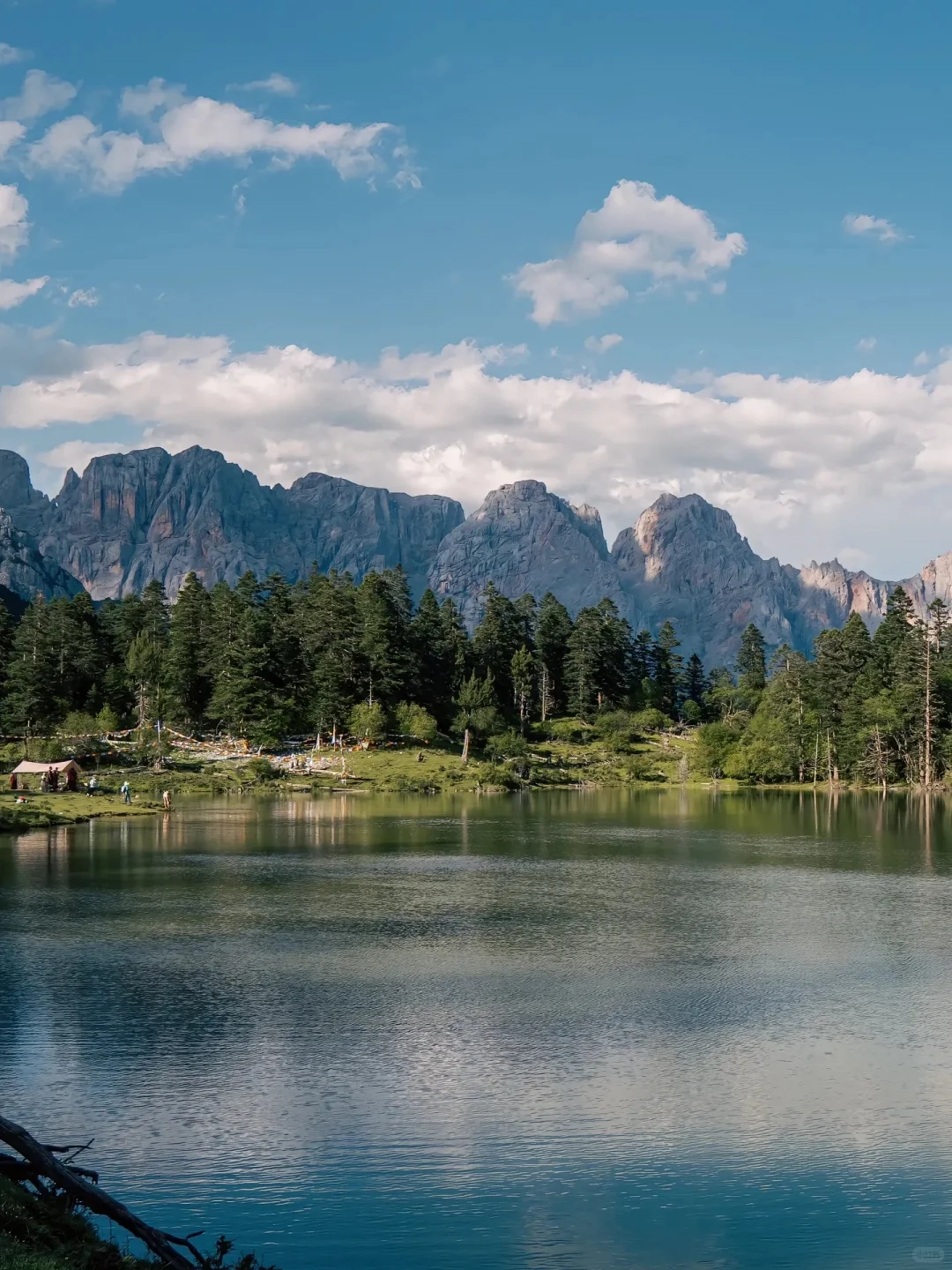 这里不是瑞士 这里是甘肃迭部骨麻湖