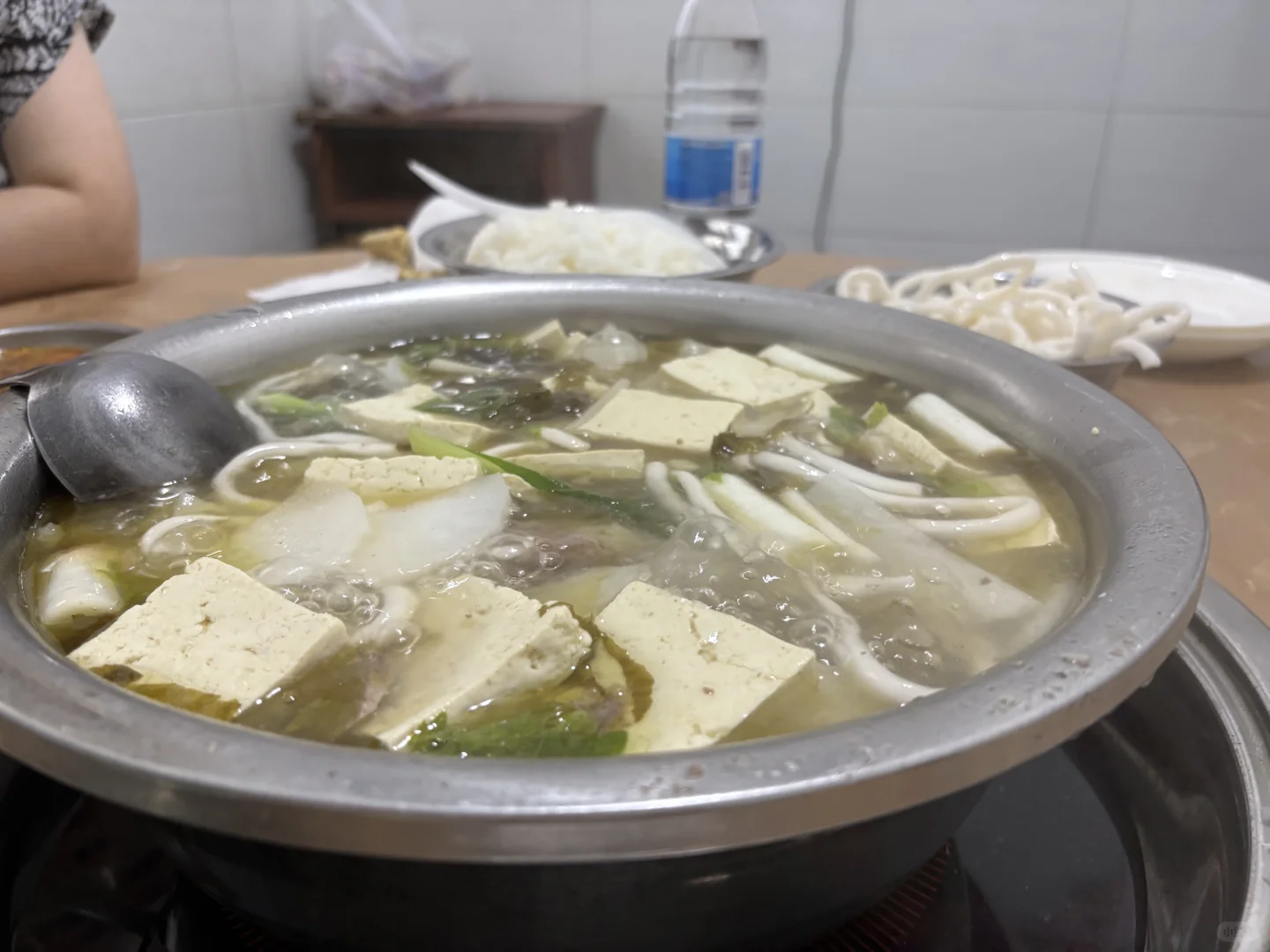 不想爬山又想凉快且绿植茂盛的地方