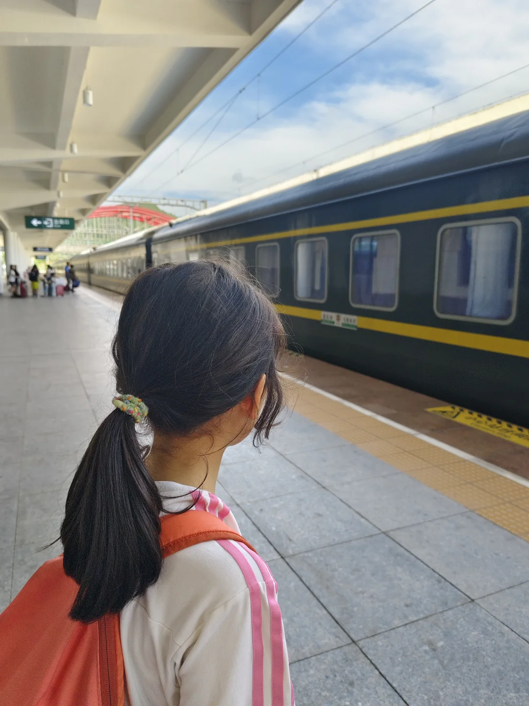 一大一小，暑假公共交通游新疆20天。