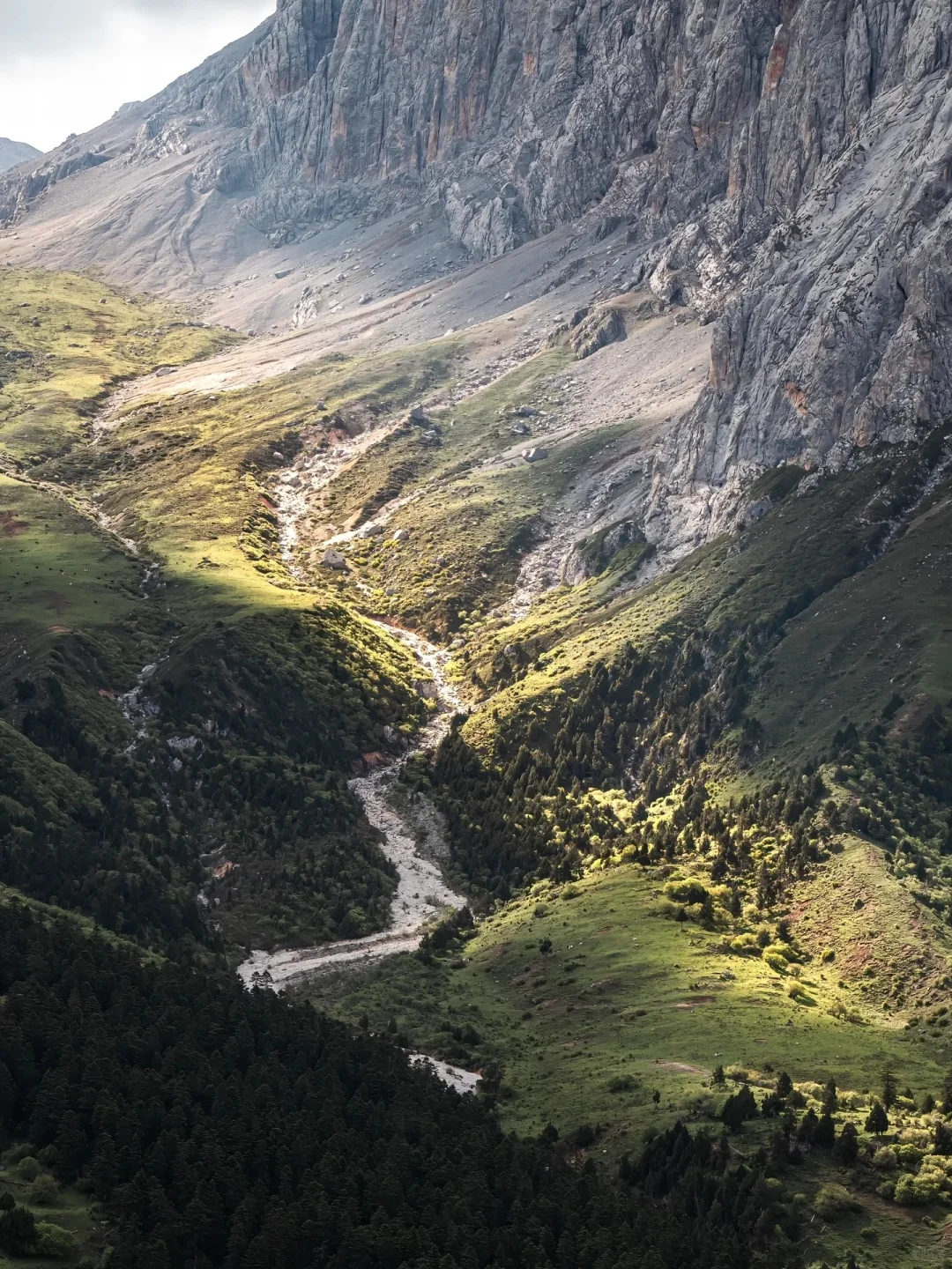 这里不是瑞士 这里是甘肃迭部骨麻湖