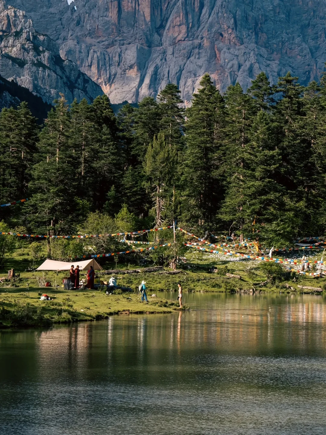 这里不是瑞士 这里是甘肃迭部骨麻湖