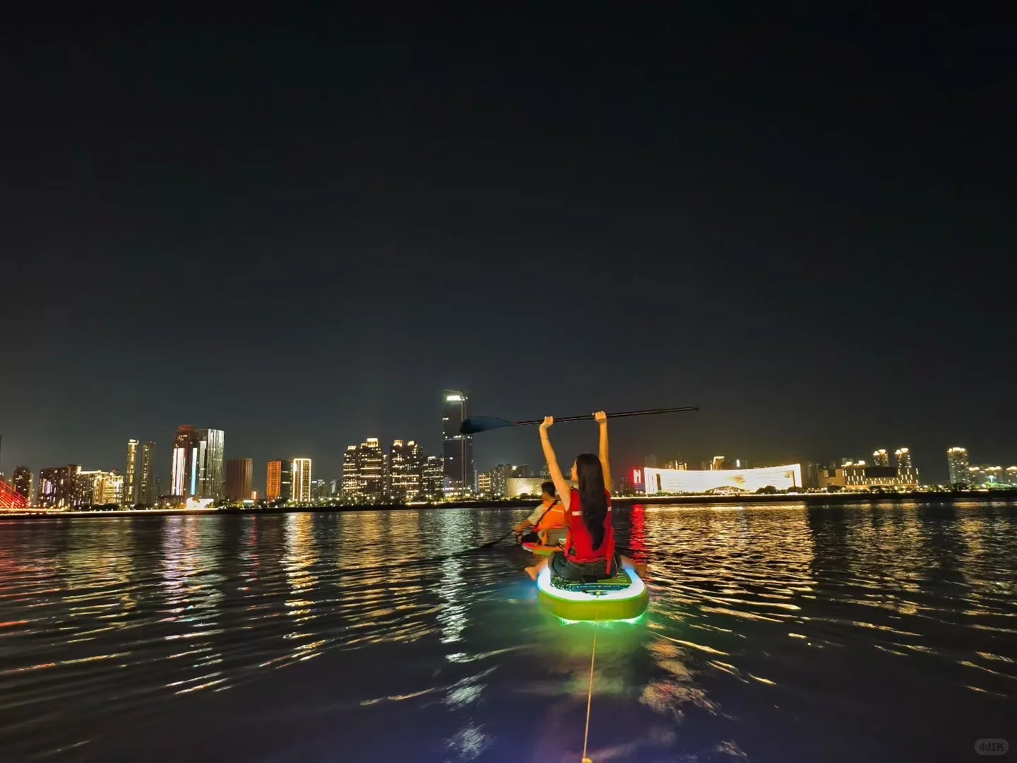南昌夜游新玩法！夜光桨板小火车太梦幻了！✨