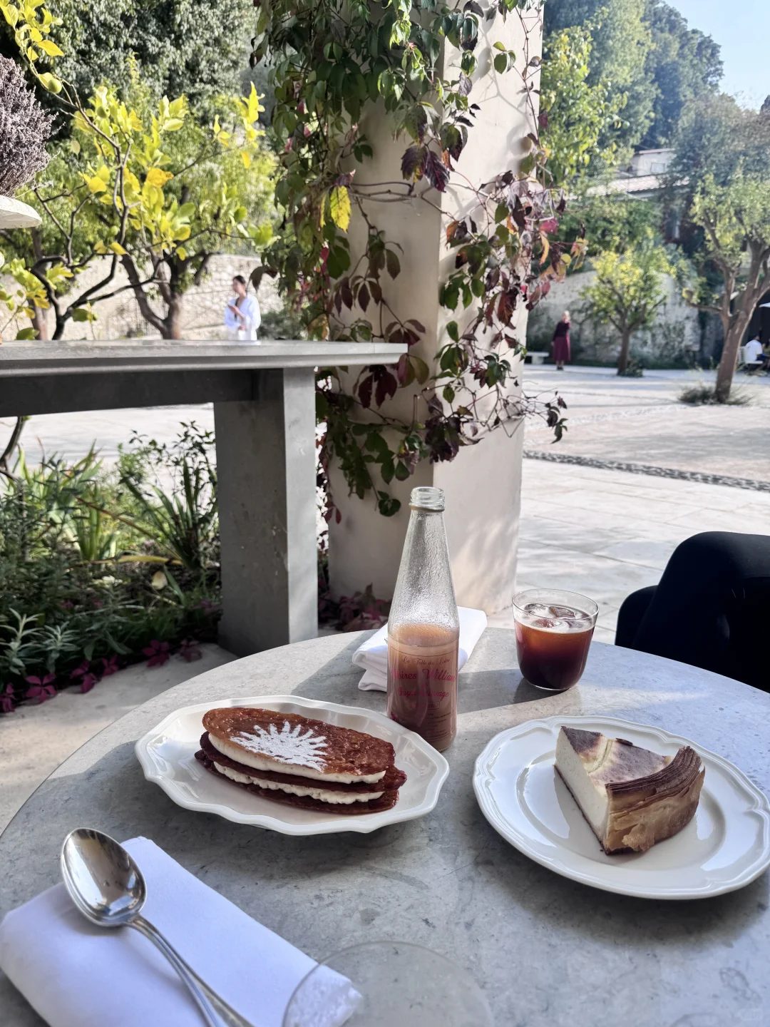 尼斯🍋住进了400年历史的修道院