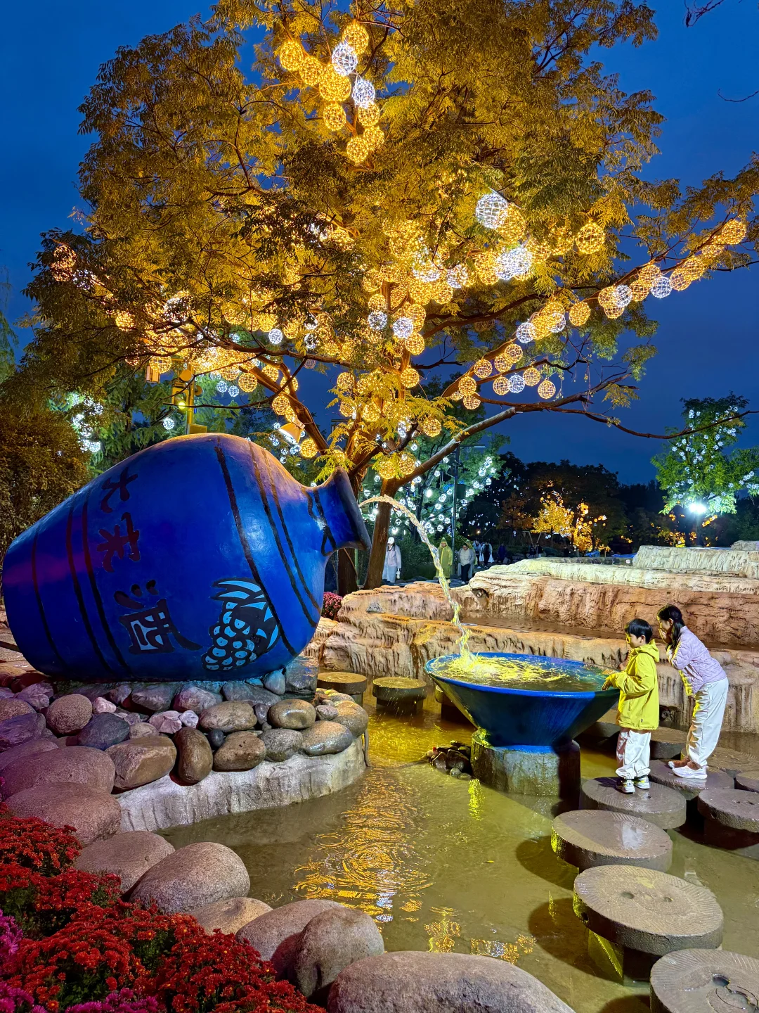 迄今为止,这是我见过最“卷”的景区!!