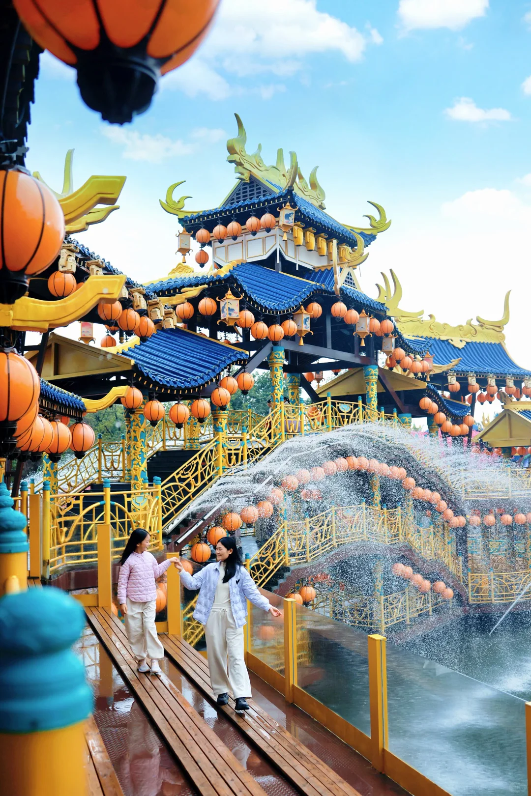 迄今为止,这是我见过最“卷”的景区!!