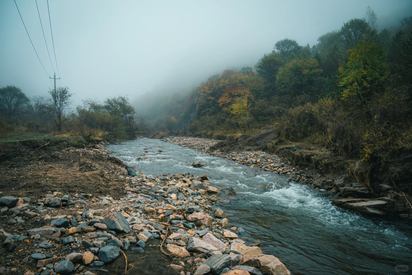 阿尔山平替!张家口这水库秋景美到窒息