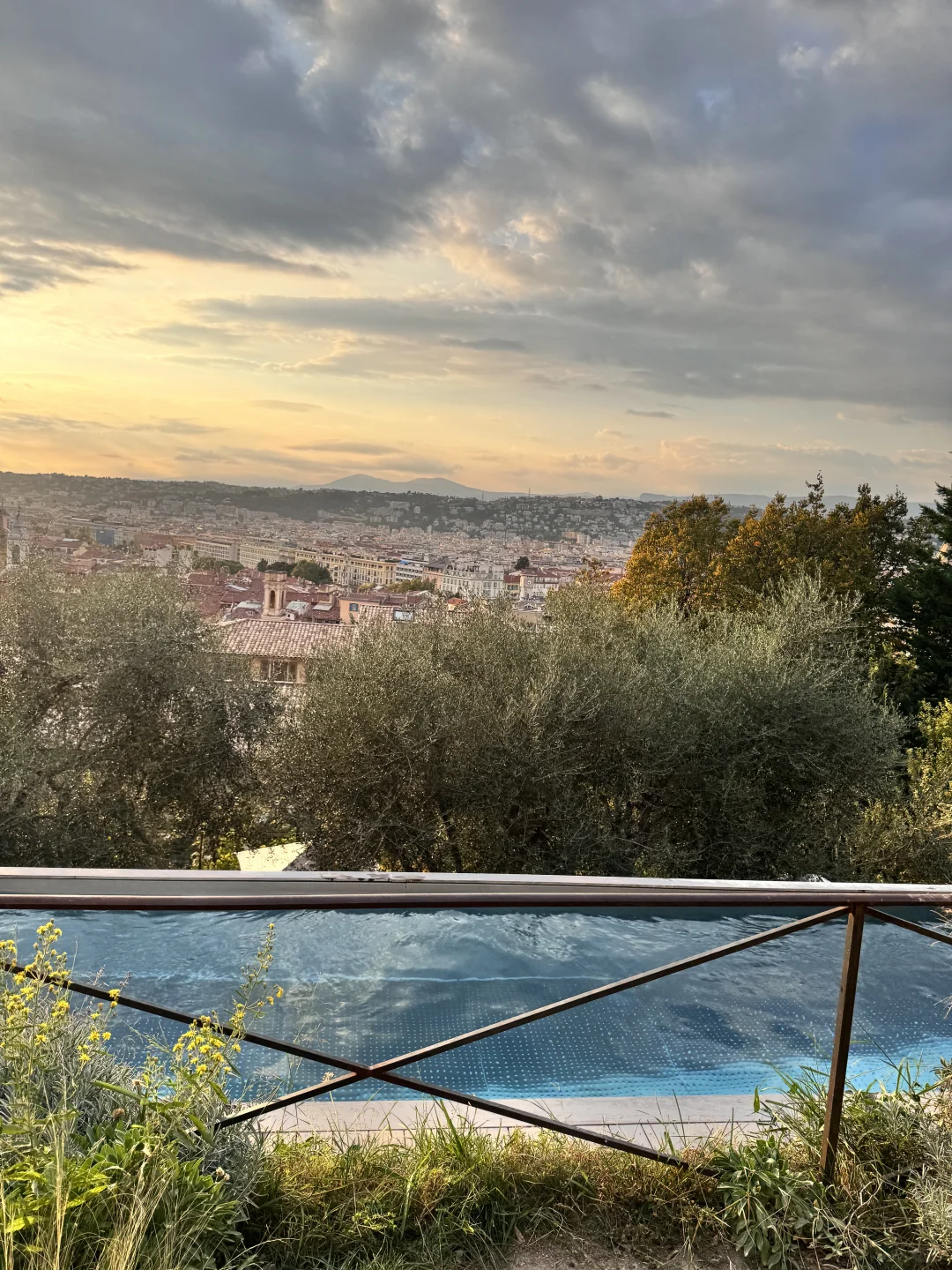 尼斯🍋住进了400年历史的修道院