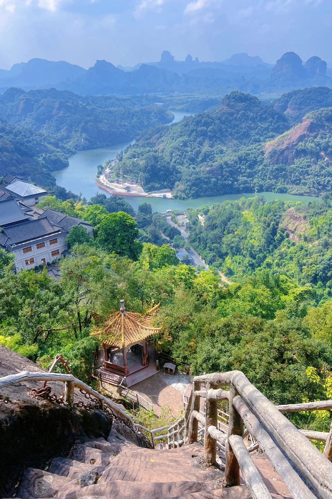 丹霞山1天刷遍核心!懒人路线日落夜游拿捏