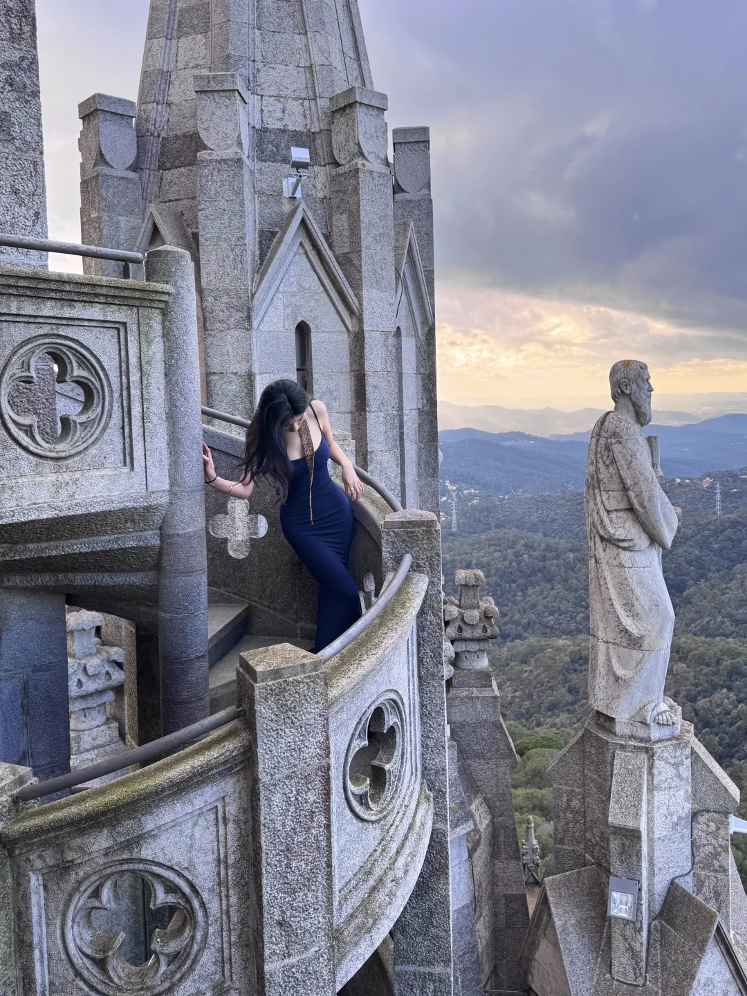 看来看去还是很喜欢这组图