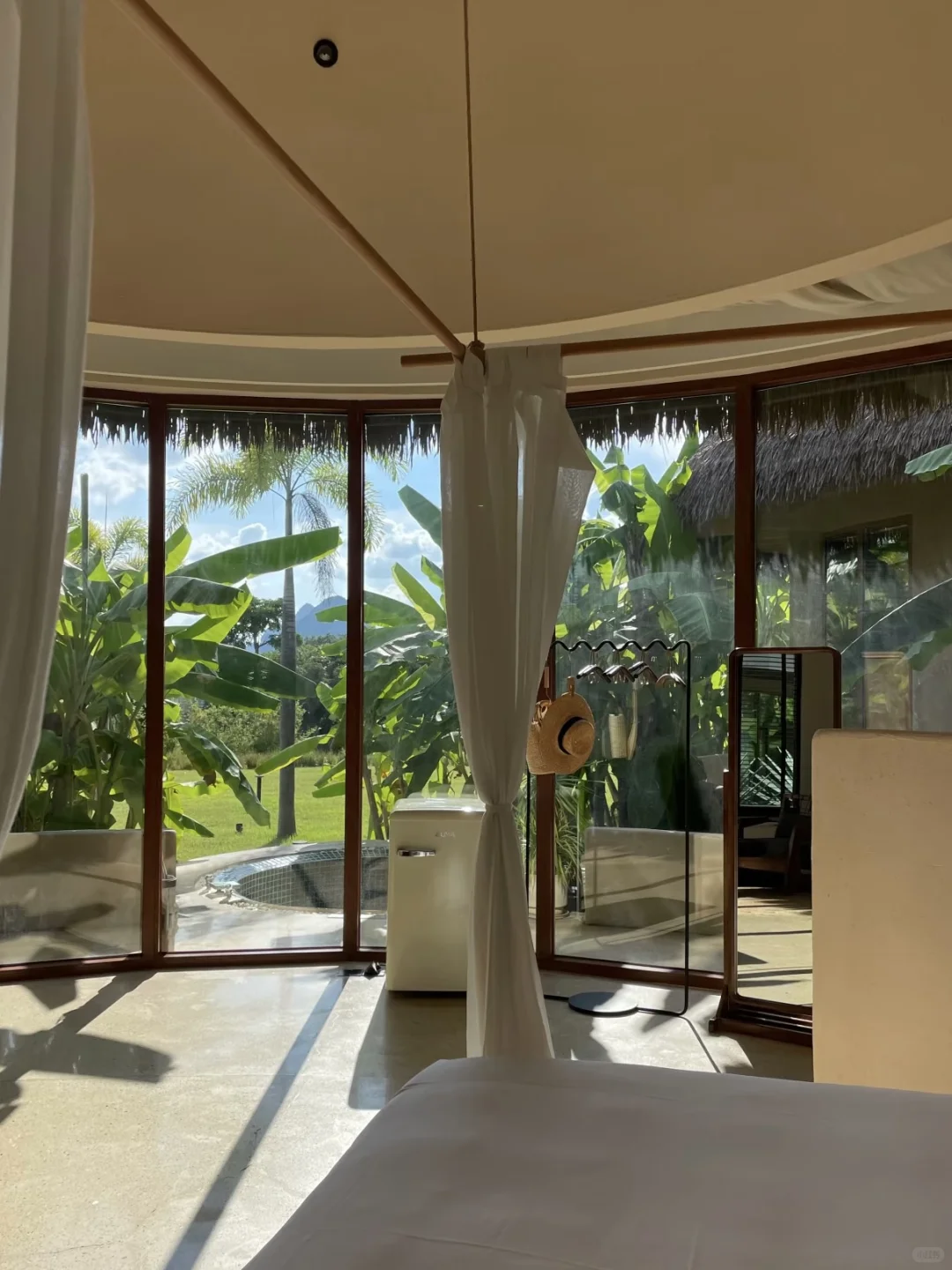 放弃三亚了，带娃去22℃的涠洲岛追鲸鱼啦~