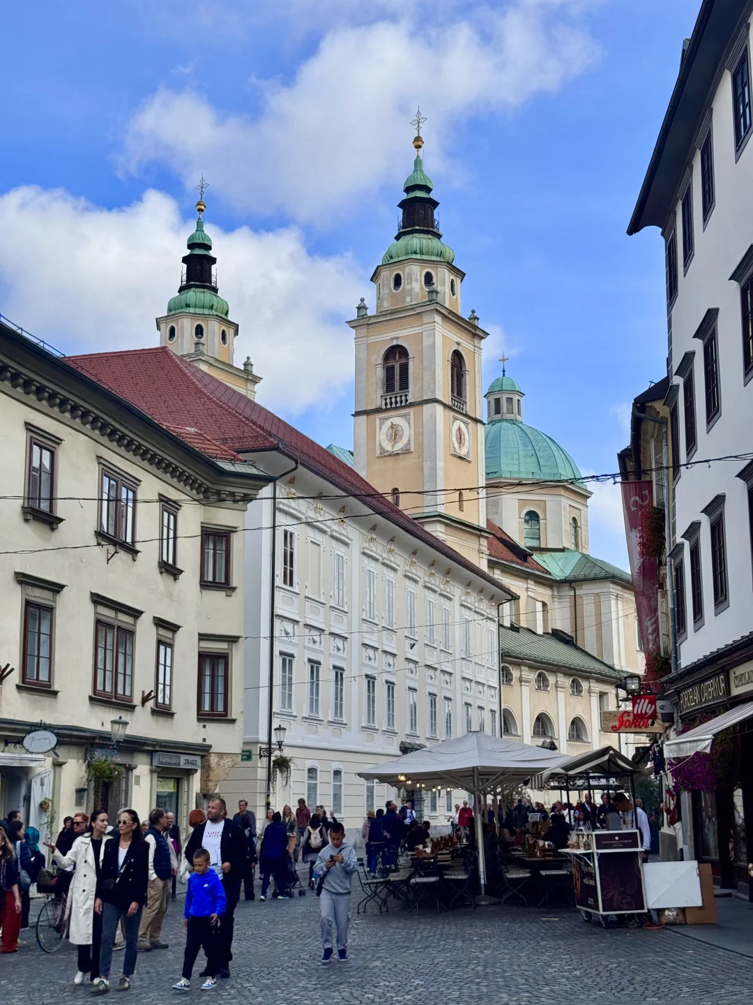 地球上怎么有人能这么幸福……