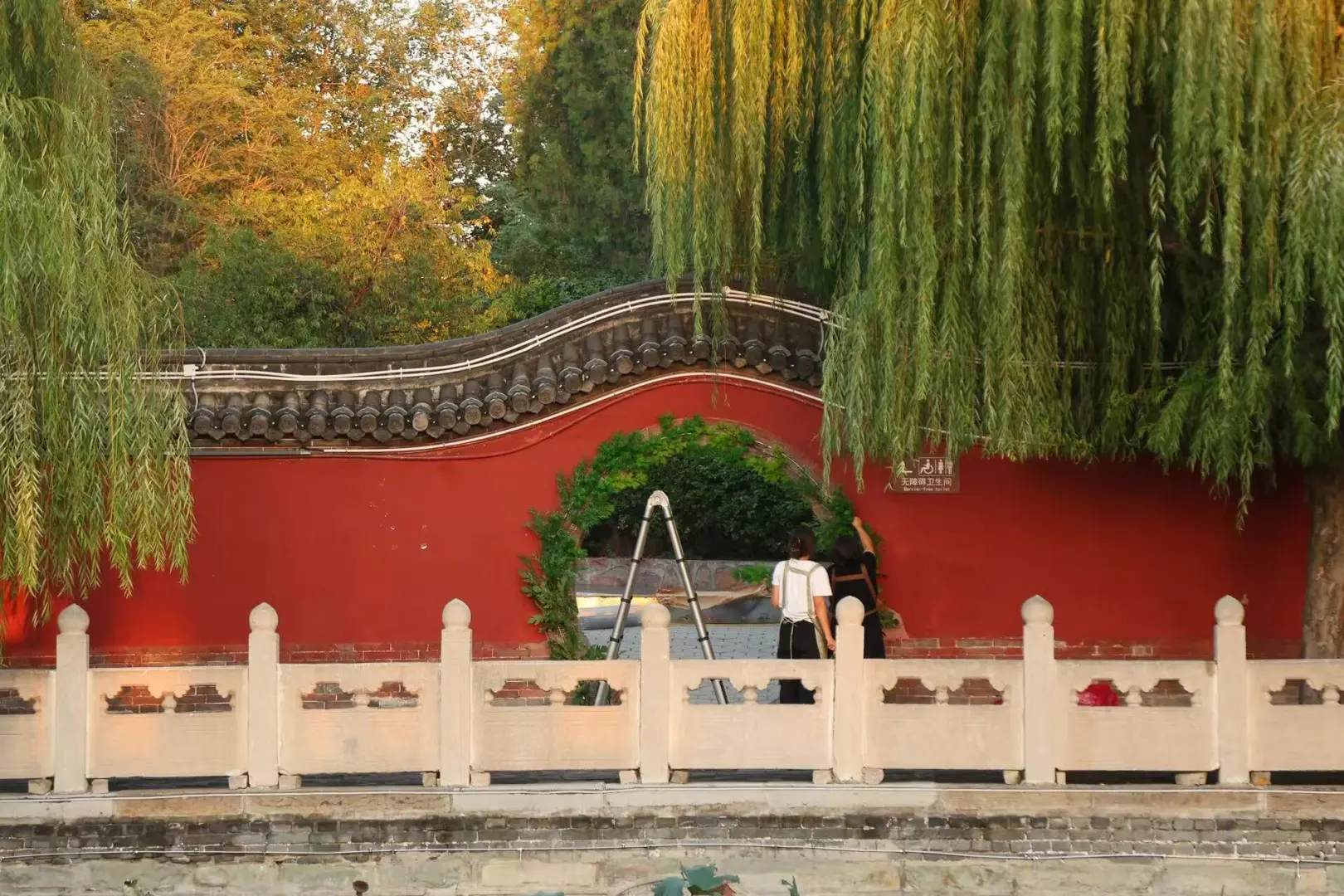 国庆反向旅游:躲进千年古祠做场仙梦