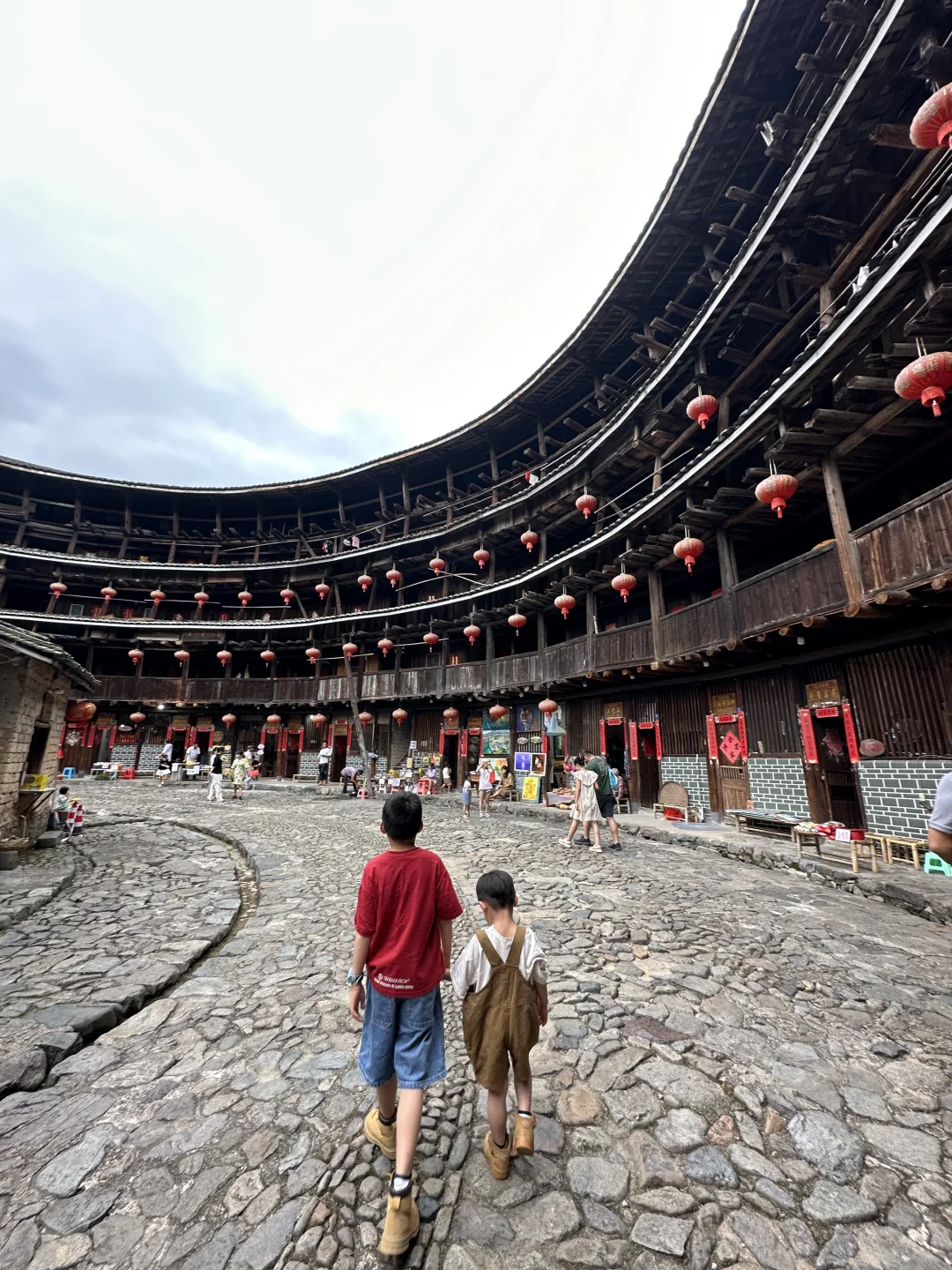 中国人自己的东方古堡!福建漳州土楼群!