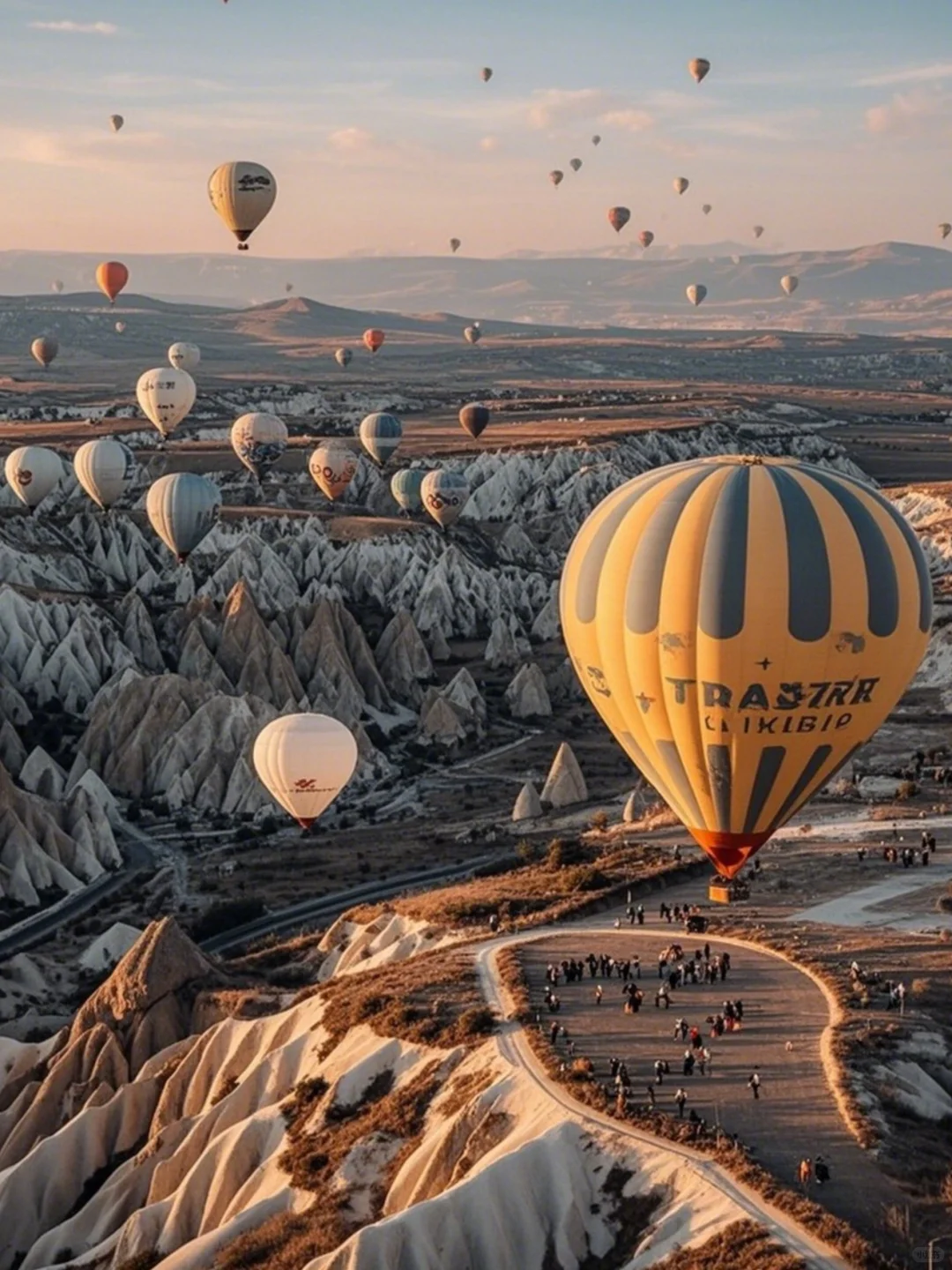 卡帕多奇亚:地球十大奇景!外星童话王国