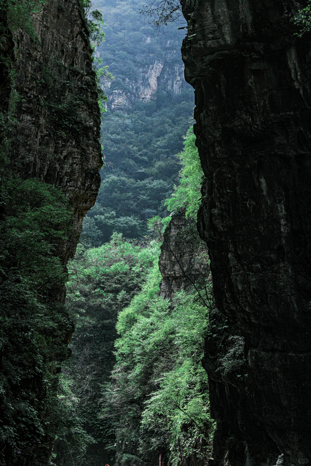 森林徒步+绝美峡谷，北方小桂林当之无愧