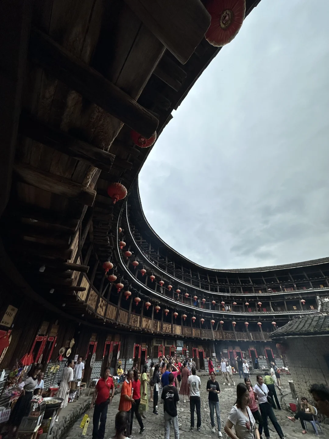 中国人自己的东方古堡!福建漳州土楼群!
