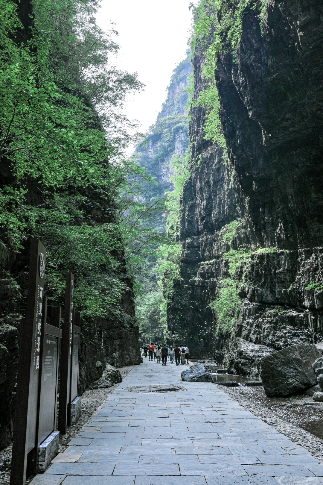 森林徒步+绝美峡谷，北方小桂林当之无愧