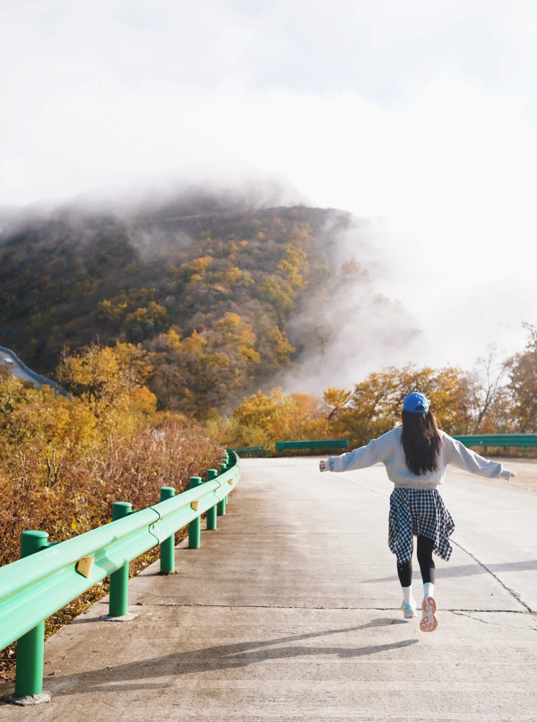 成都🚄一日往返油画彩林🍁徒步美哭了