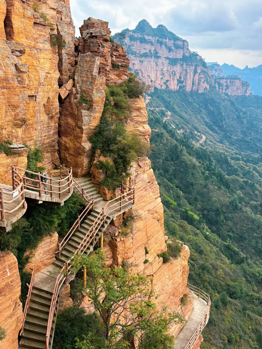 国庆打卡东太行爬山！滑道简直恐高人士福音