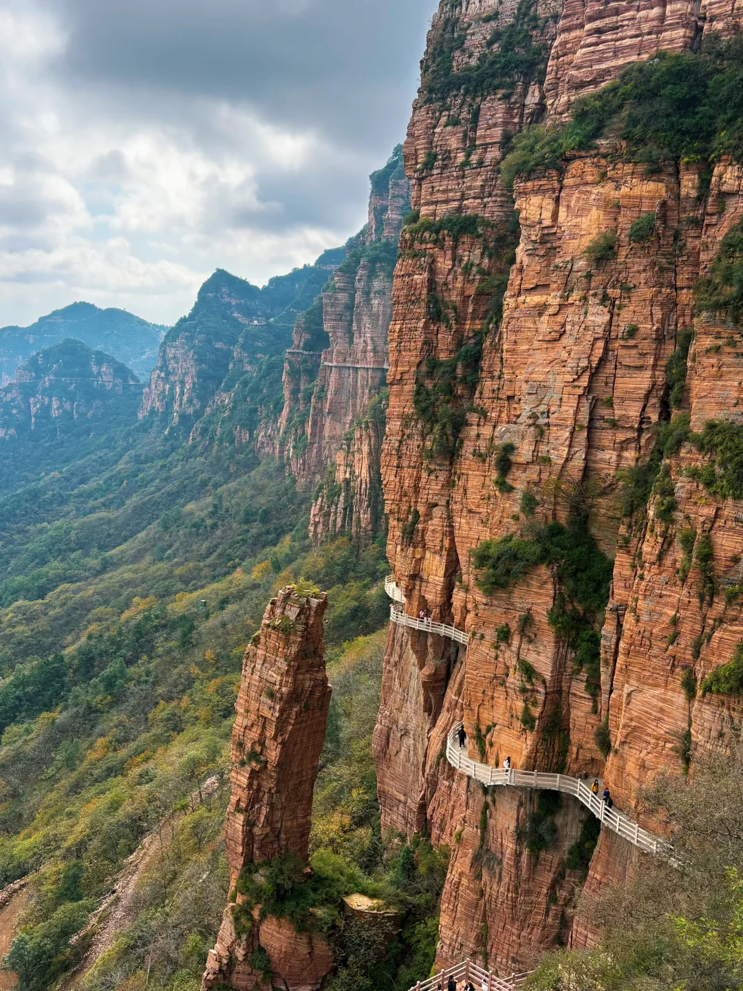 国庆打卡东太行爬山！滑道简直恐高人士福音