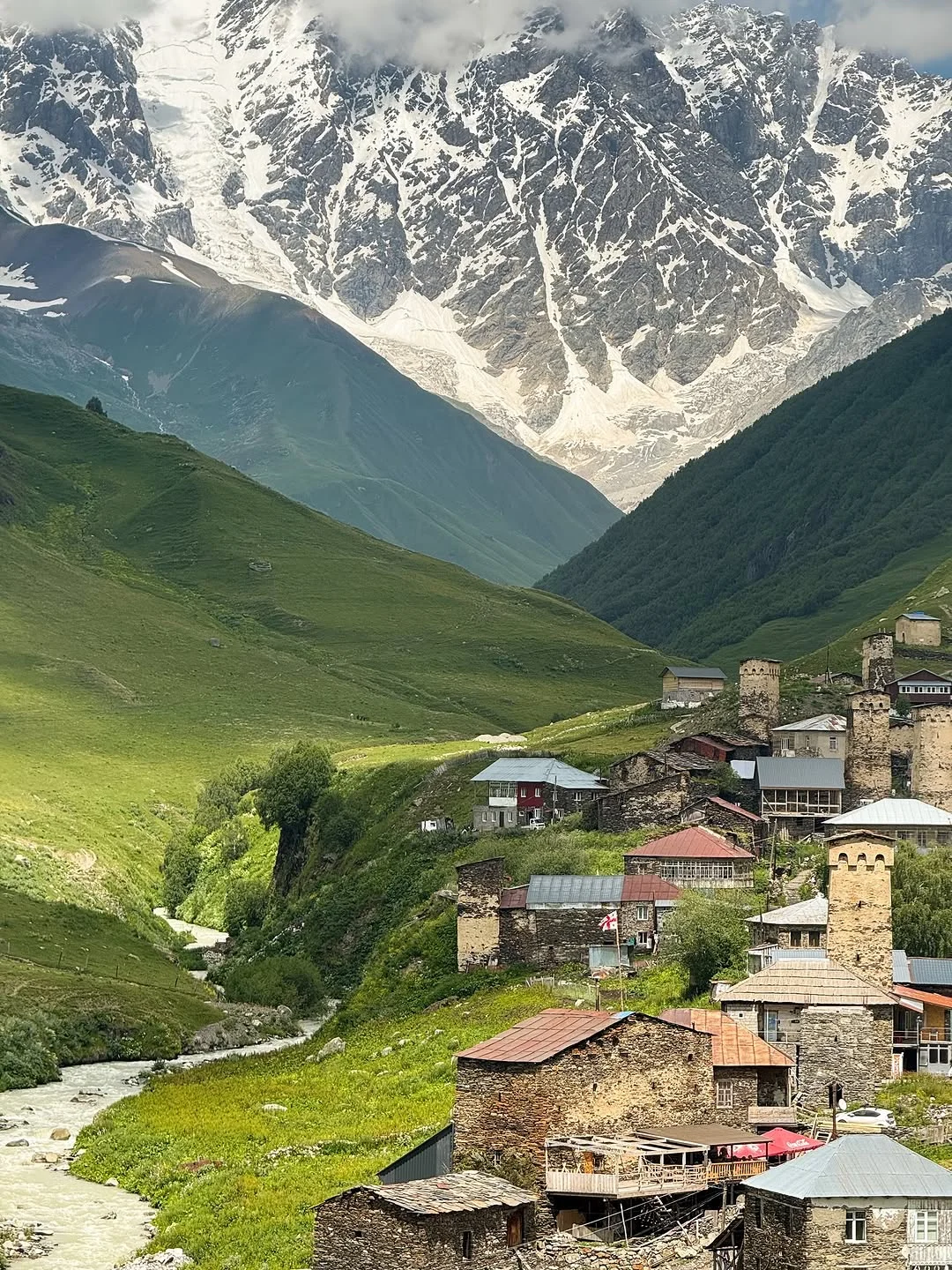 十一徒步|免签直飞格鲁吉亚，比瑞士还震撼